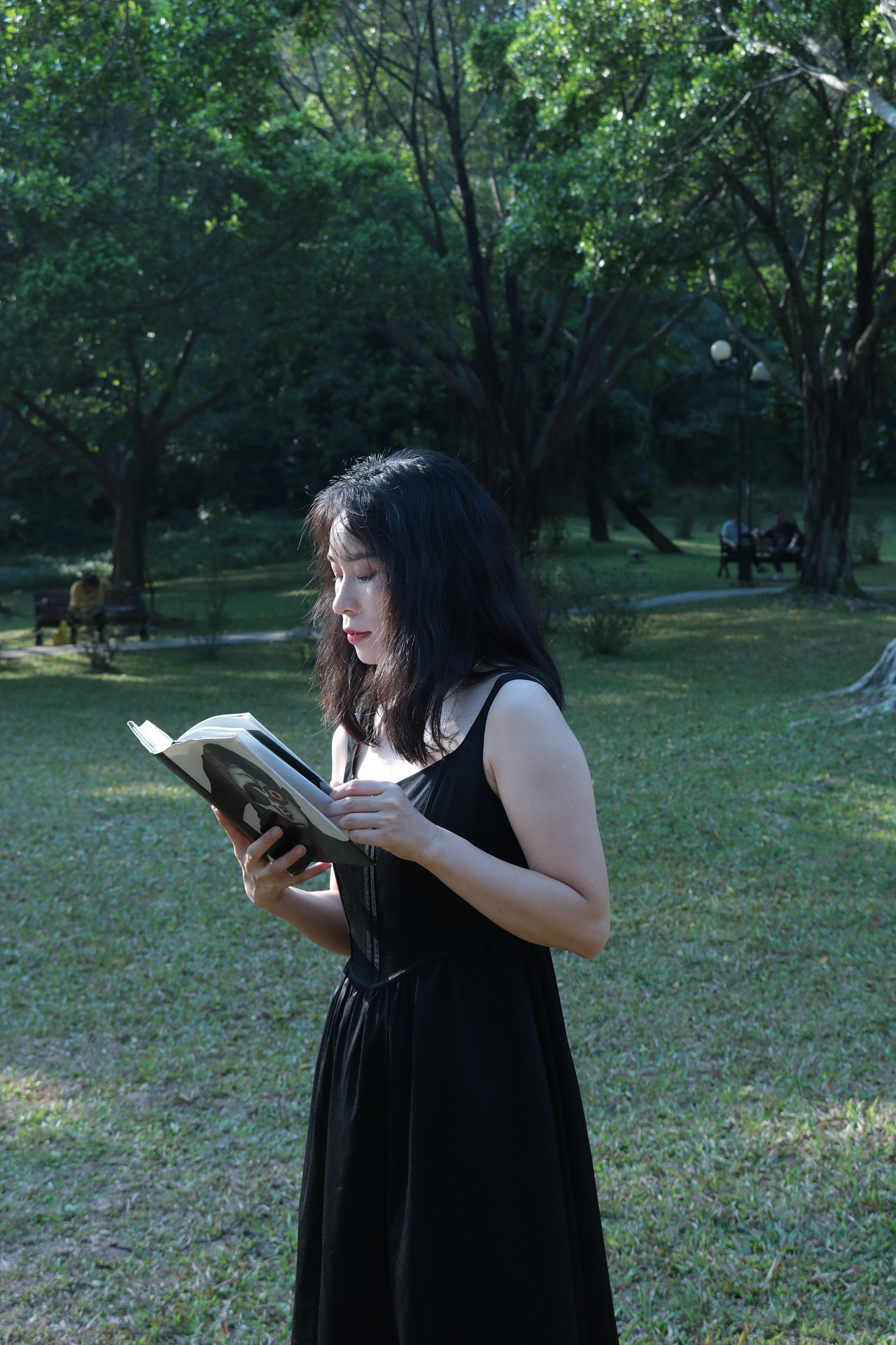 再放一波生图,小姐姐侧颜绝了