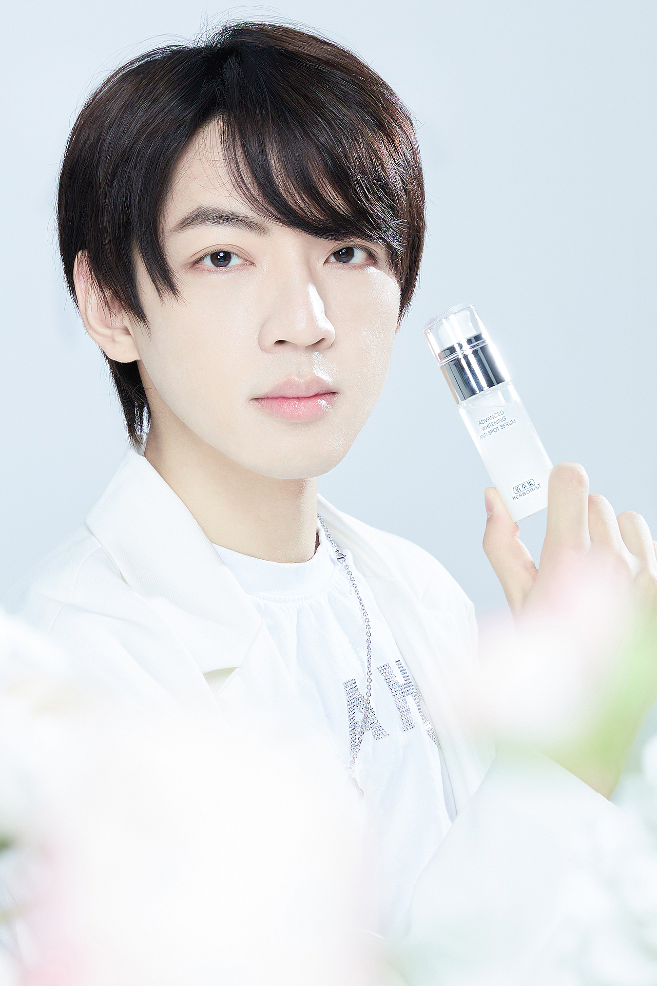 红人合作 | 佰草集护肤品（图ZMzMwNjY2NjI0） - 产品摄影 - 站酷设计师邓大羽YU原创素材 - 站酷ZCOOL