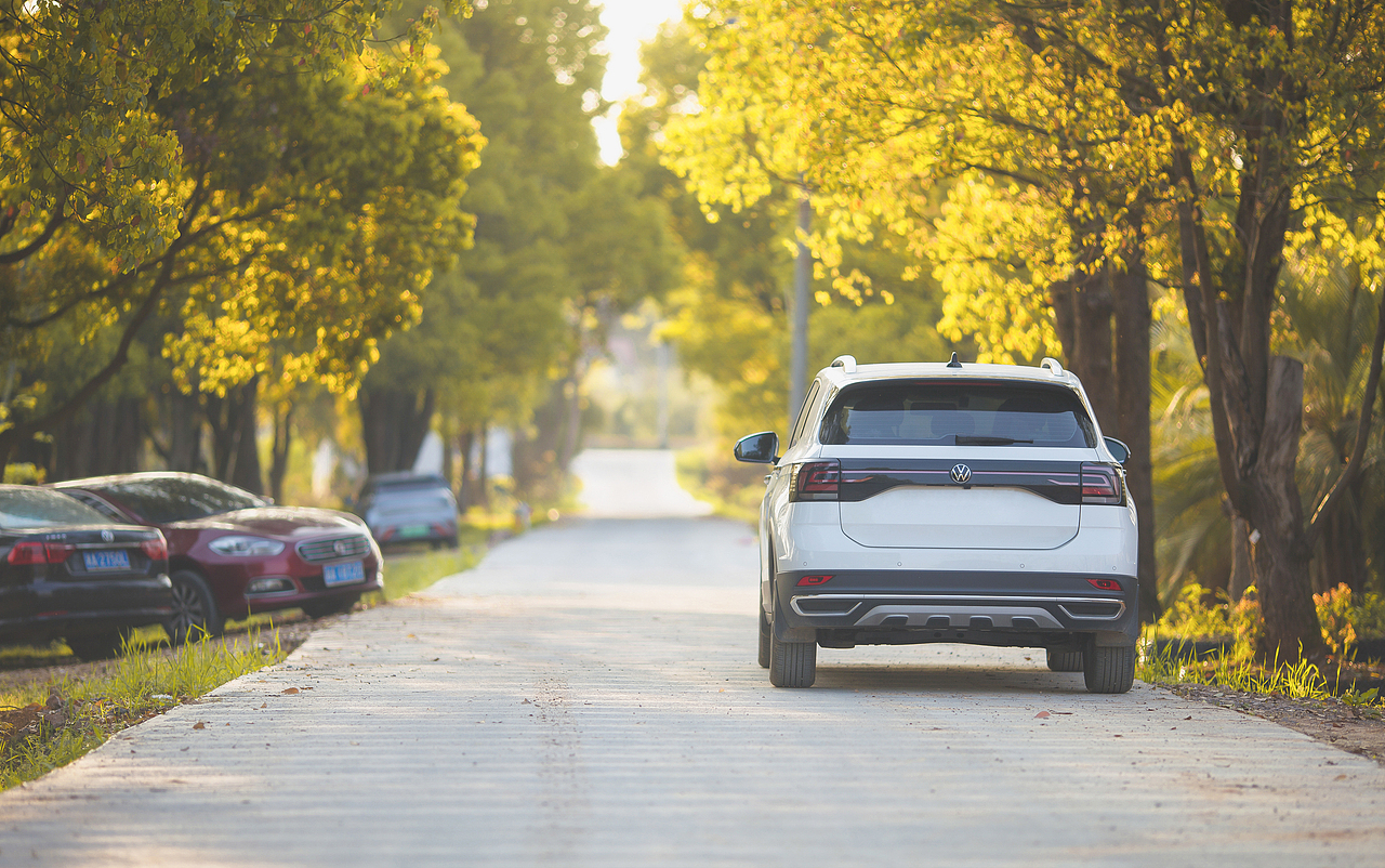 帅气的途铠 T-Cross（图ZMzQ5NTExMzM2） - 人文/纪实摄影 - 站酷设计师梦回巴洛克原创素材 - 站酷ZCOOL