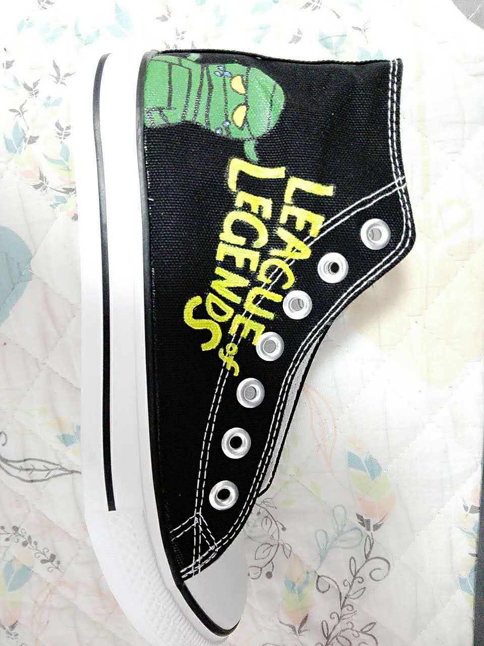 以前画的鞋子丙烯手绘王者荣耀