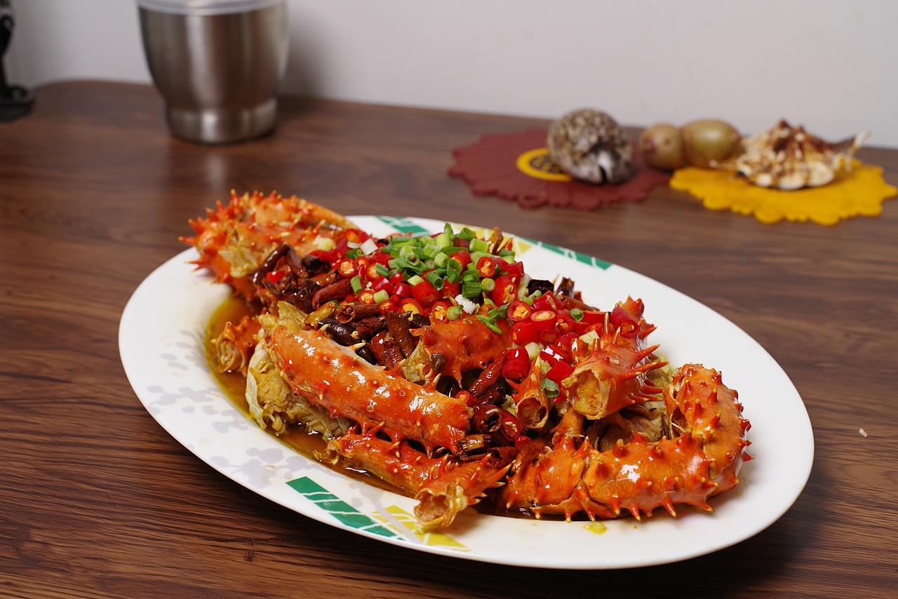 麻辣酸菜沸腾帝王蟹