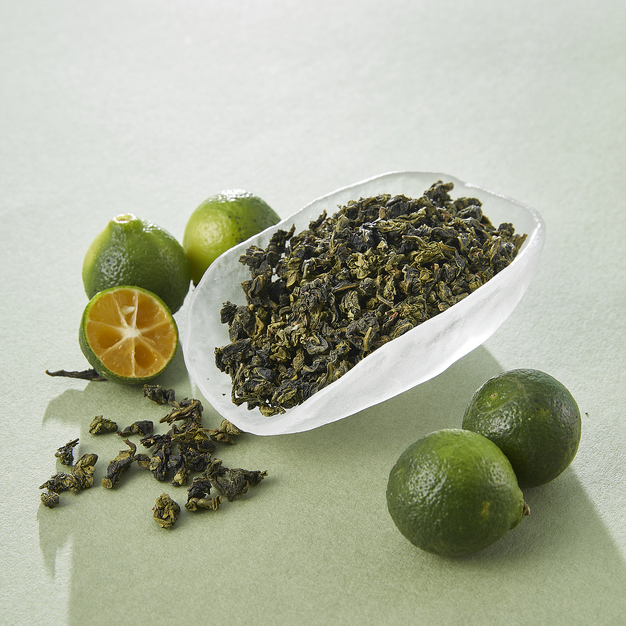 平仄-上新了故宫 联名茶饮料包装设计