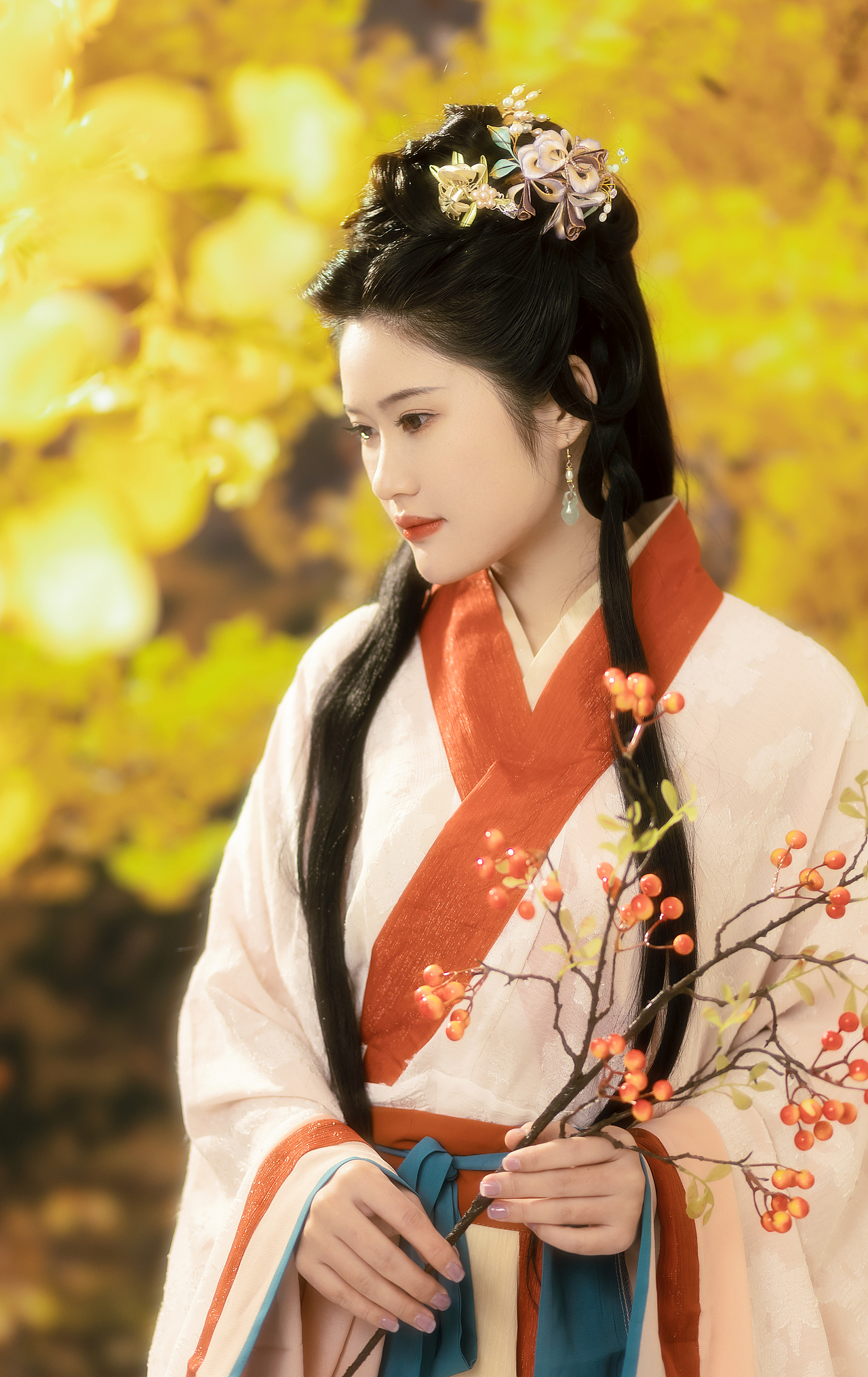 秋天的银杏（图ZMzU2OTUxNDM2） - 人像摄影 - 站酷设计师枫叶剑桥原创素材 - 站酷ZCOOL