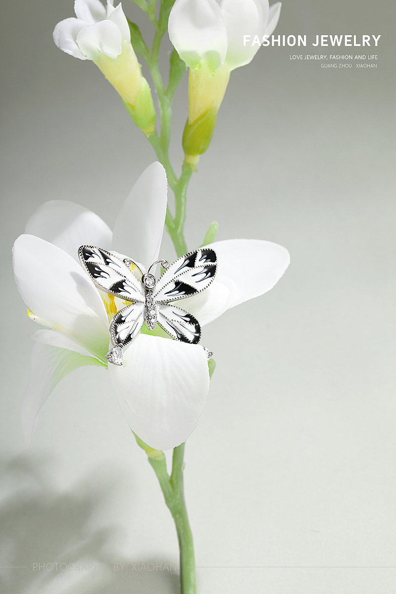 电商首饰拍摄 首饰场景 蝴蝶 胸针清新场景图