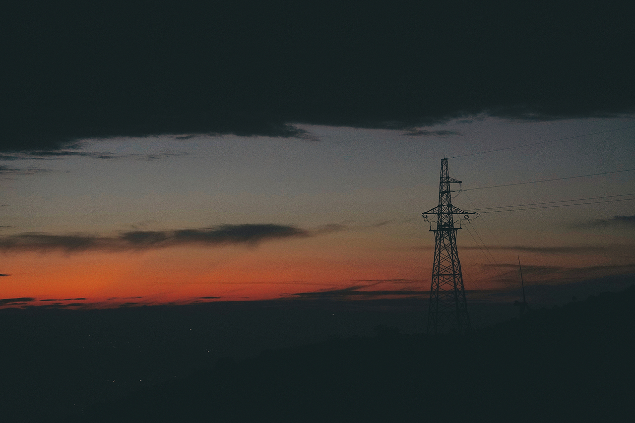 「旅行摄影」来到离天空最近的山顶看大风车（图ZMzcwMDQxMDA0） - 风光摄影 - 站酷设计师灸炎原创素材 - 站酷ZCOOL