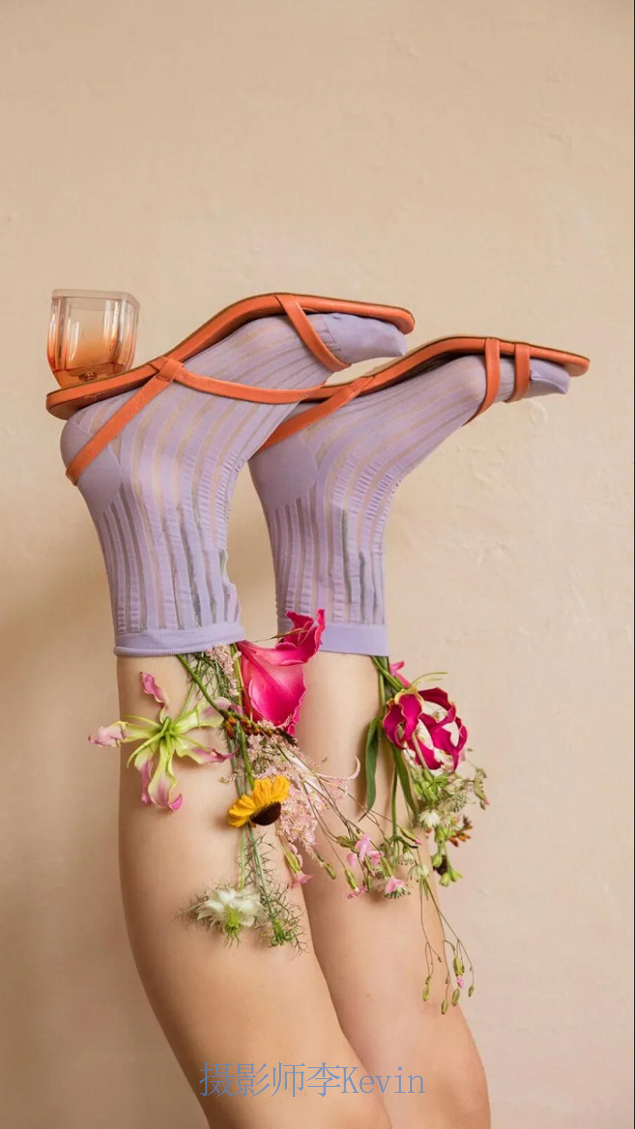 时尚创意女鞋拍摄（图ZMzIyMjExNDgw） - 产品摄影 - 站酷设计师摄影师李Kevin原创素材 - 站酷ZCOOL