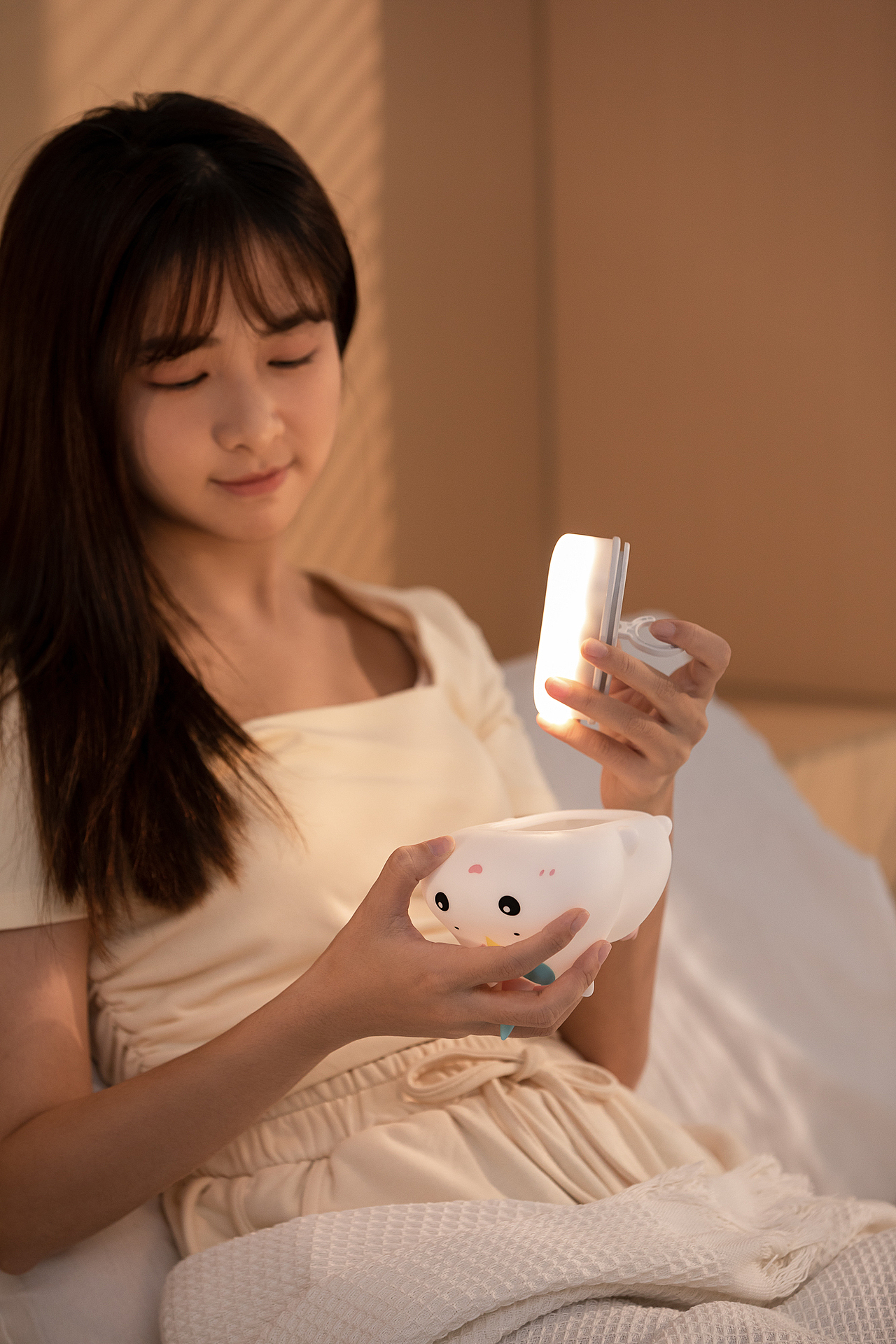 品牌案例丨迈越拍拍灯（图ZMzQ2NTcyNjcy） - 产品摄影 - 站酷设计师白底图原创素材 - 站酷ZCOOL