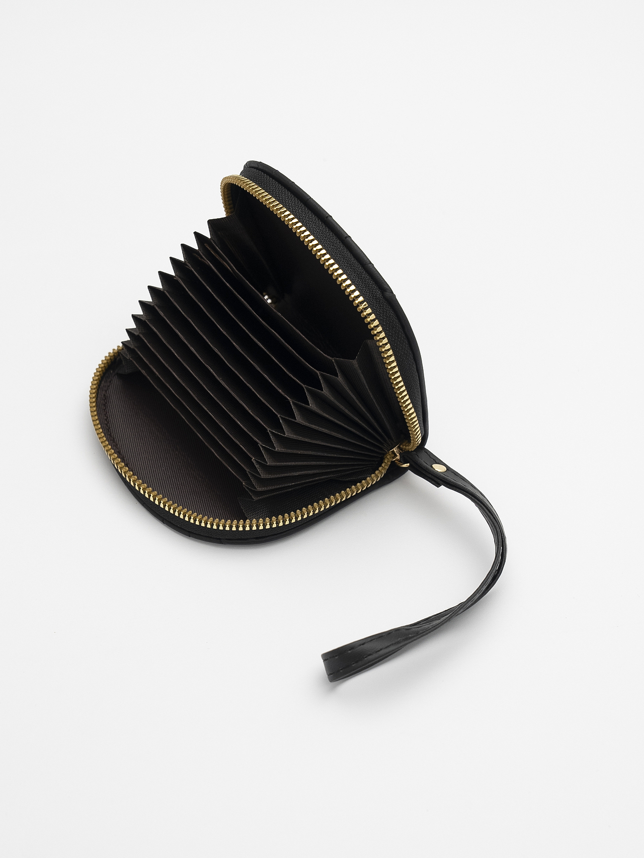 钱包拍摄-白底图产品拍摄（图ZMzQ4MzE2MzUy） - 电商 - 站酷设计师图赢电商设计原创素材 - 站酷ZCOOL