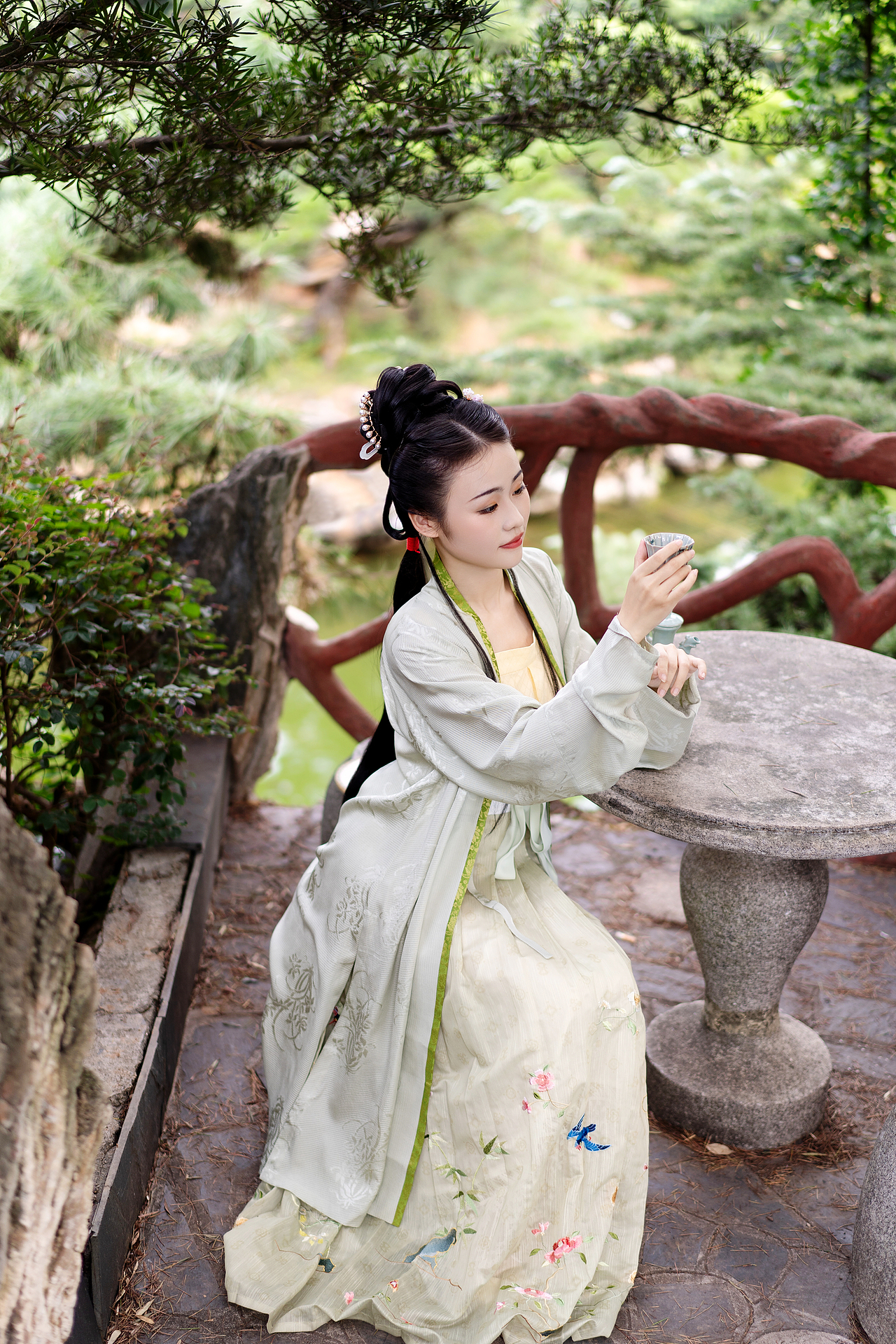 秋（图ZMzE4NjU3NzA4） - 人像摄影 - 站酷设计师鲤镜原创素材 - 站酷ZCOOL