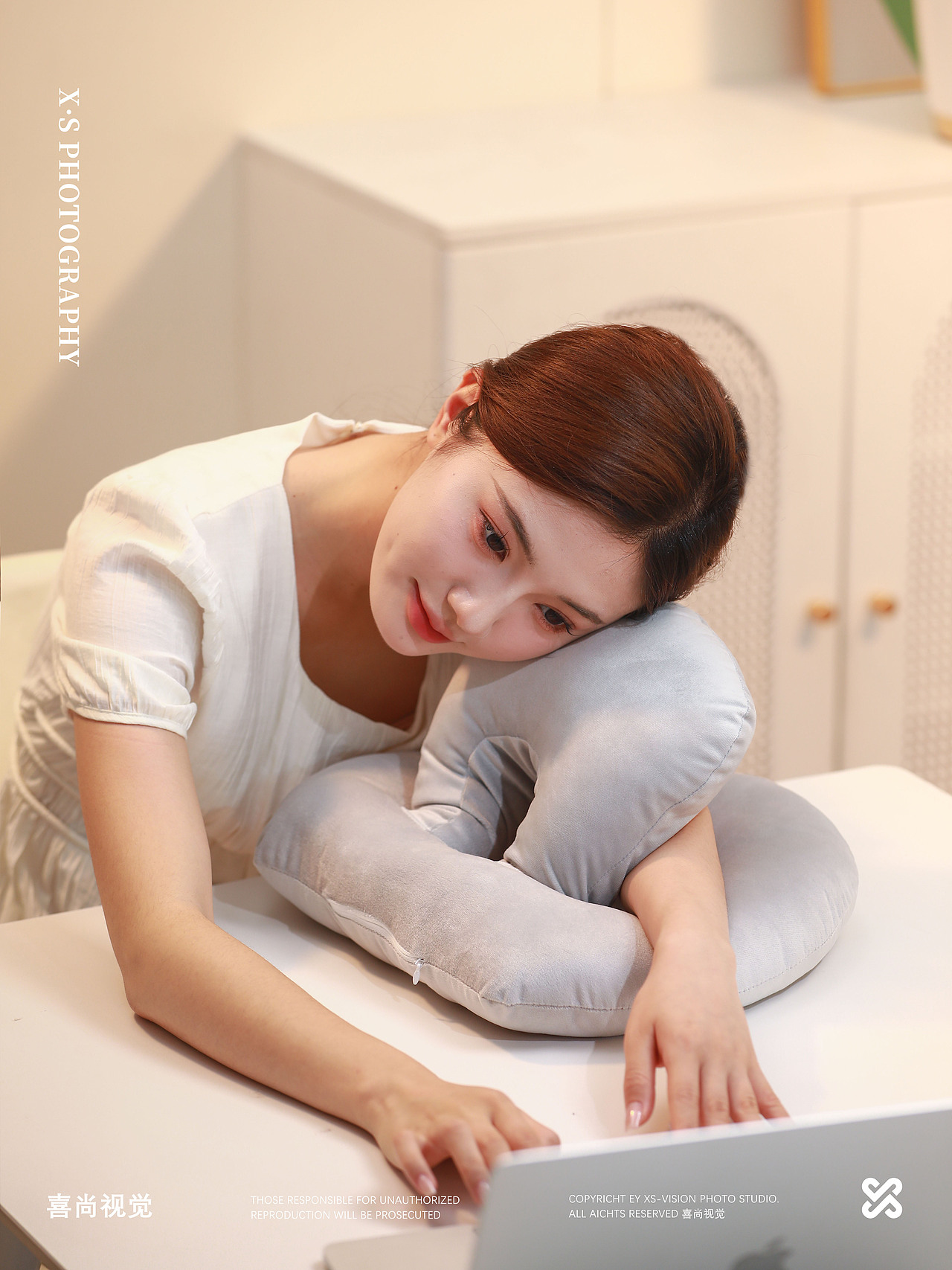 趴睡枕「 家纺产品 家居生活风格拍摄分享✖ 喜尚摄影