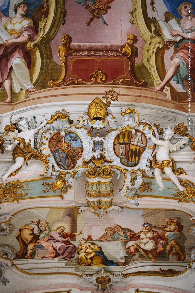 我对于奇迹兴趣并不大……所以有兴趣的朋友可以查查资料。不过感谢这样的奇迹使得艺术品可以完成,机缘巧合之下的完美杰作真的是令人感慨。维斯教堂是顶级洛可可审美的大作,所以虽然偏远但是当时去到福森的我很偏执的绕行了这里一趟,看完之后觉得还是很值得的,哪怕我对洛可可的兴趣其实不算很大……(洛可可的画作我确实一般)ok这就是今日的更新了,最近忙到角膜炎发作,扛着红眼更新的我可谓强迫症末期无药可救了0 0最近或许有一两个制作品的计划,如有兴趣欢迎关注微博随时更新,日更100期也会有个抽奖吧,抽的是之前出的那本《衍》摄影集,有兴趣的也可以等两天看一眼微博hhh就是这样,以上~