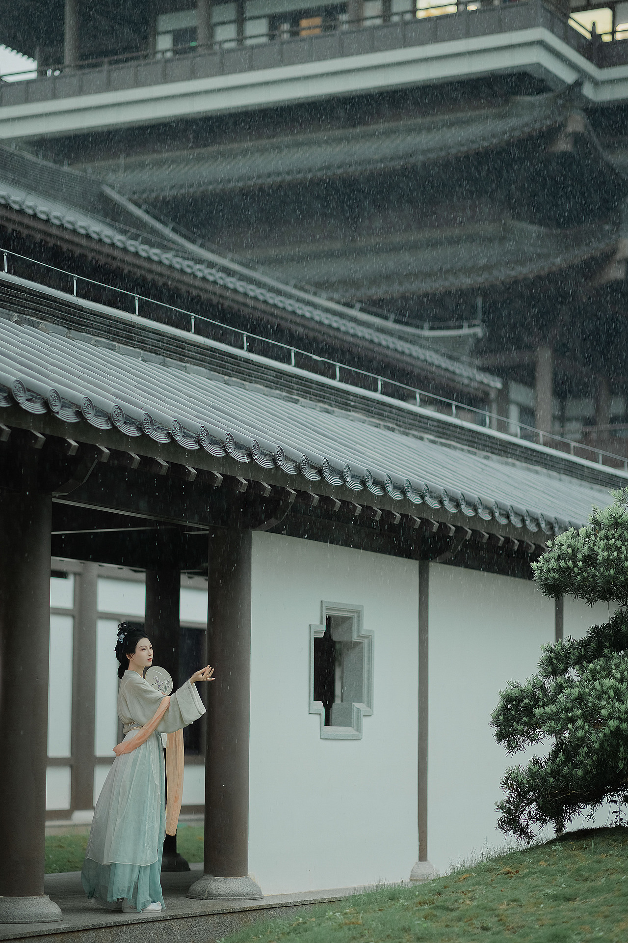 雨打芭蕉（图ZMzQyNzkxNzg0） - 人像摄影 - 站酷设计师若寒Rock原创素材 - 站酷ZCOOL