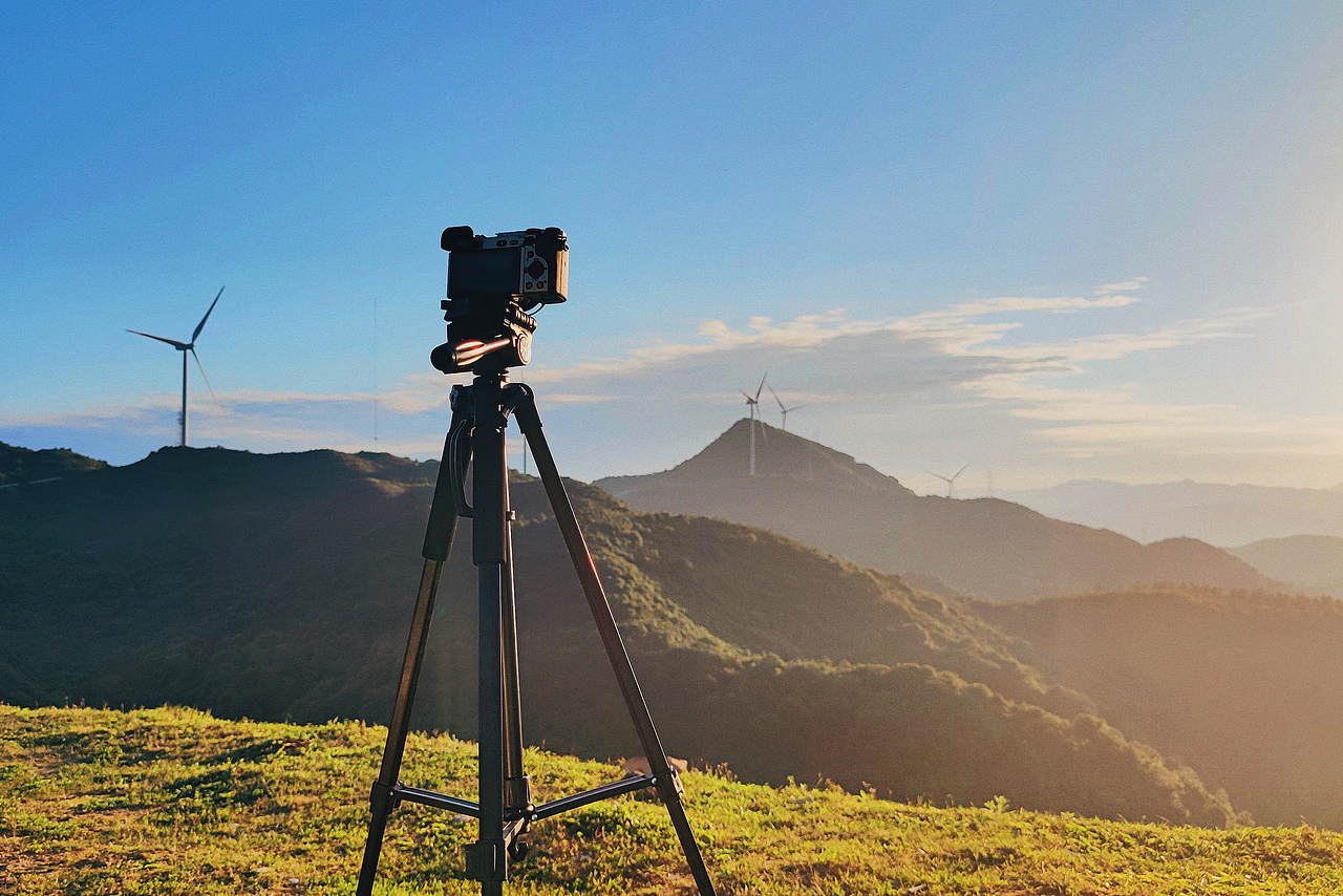 「旅行摄影」来到离天空最近的山顶看大风车（图ZMzcwMDQwNzE2） - 风光摄影 - 站酷设计师灸炎原创素材 - 站酷ZCOOL