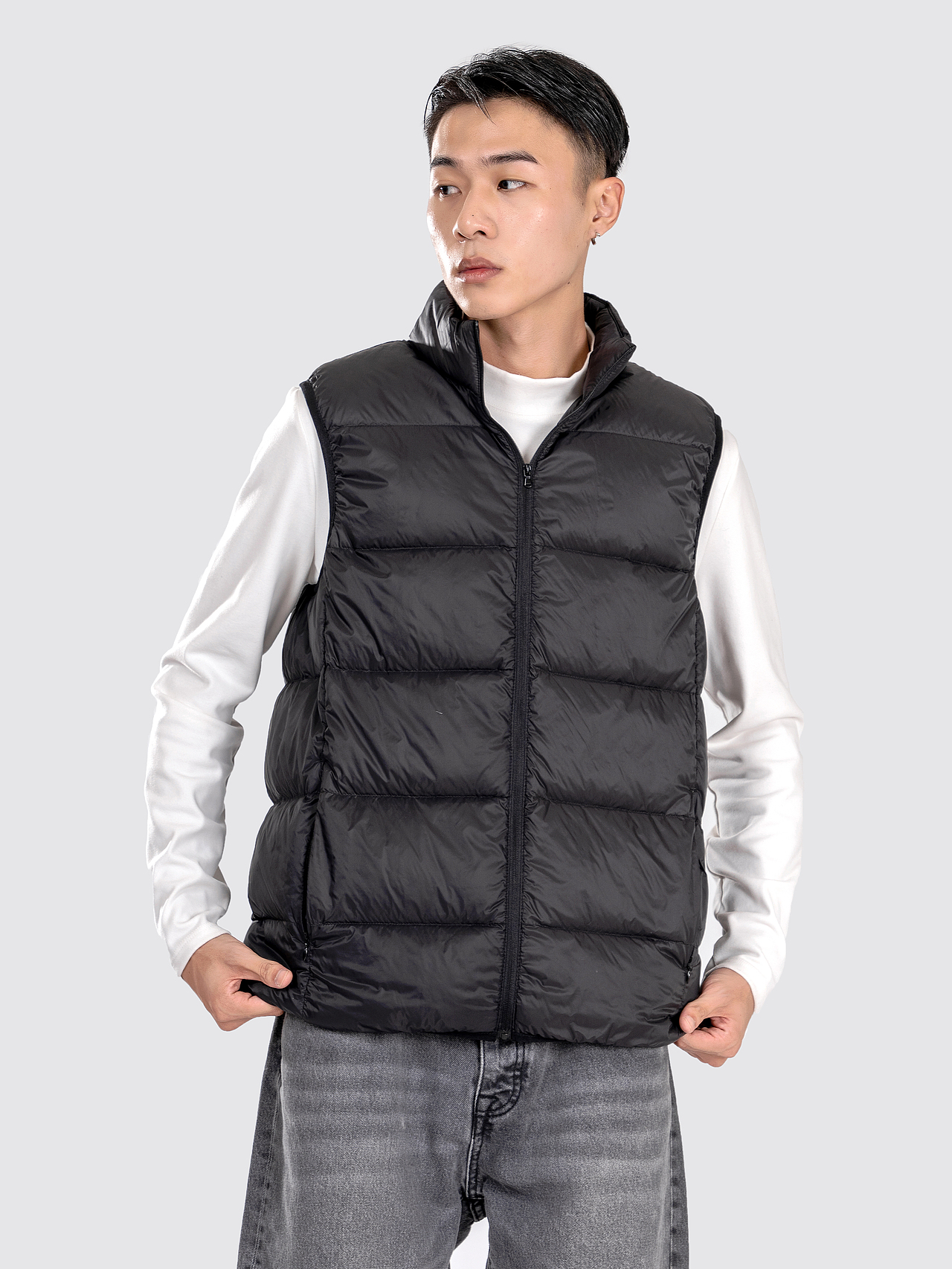 羽绒服秋冬服装男装纯色背景模特展示拍照拍摄