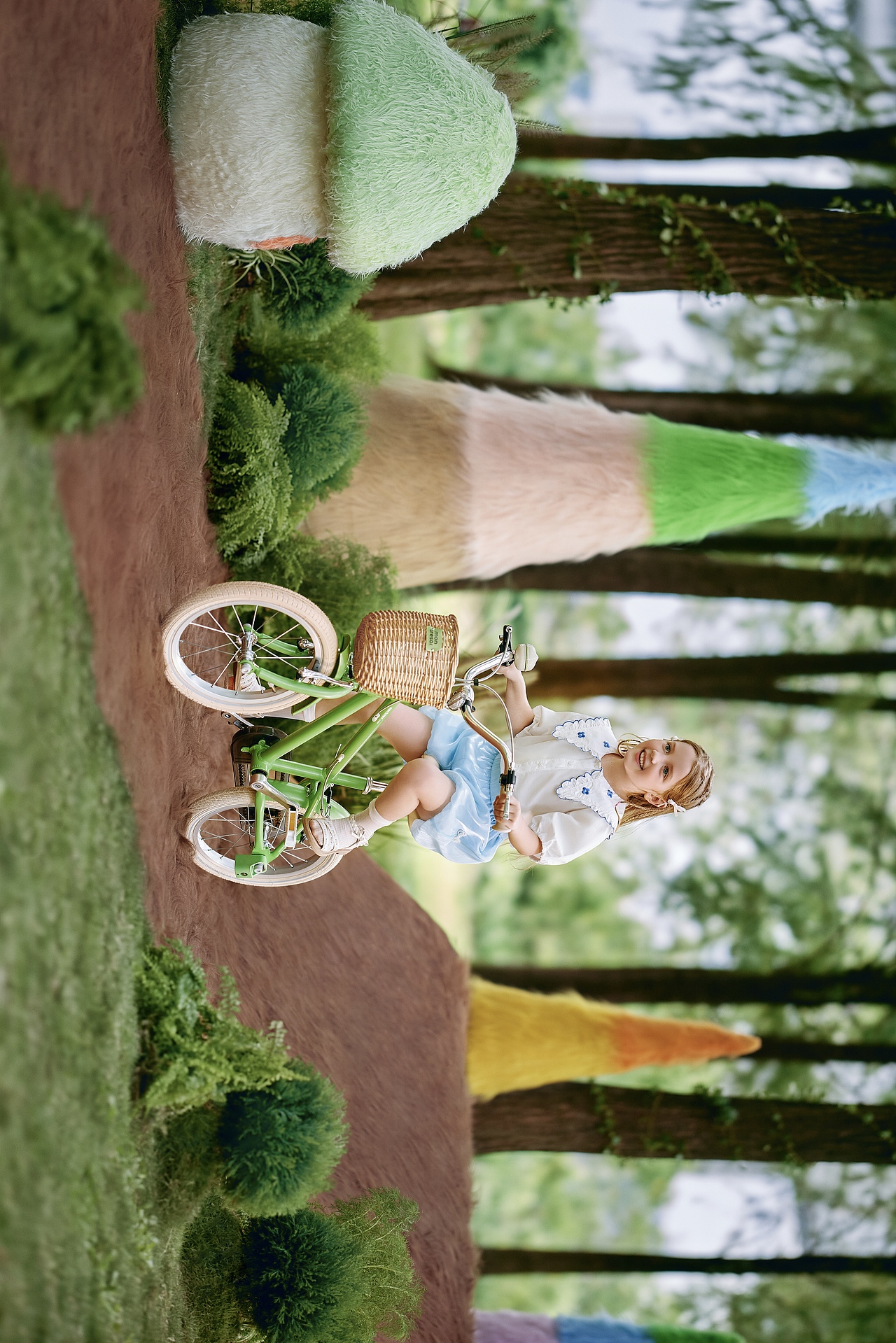 儿童单车形象｜萌兽｜好骑小公主（图ZMzU3MDA1NTc2） - 人像摄影 - 站酷设计师TMOSTKIDS原创素材 - 站酷ZCOOL