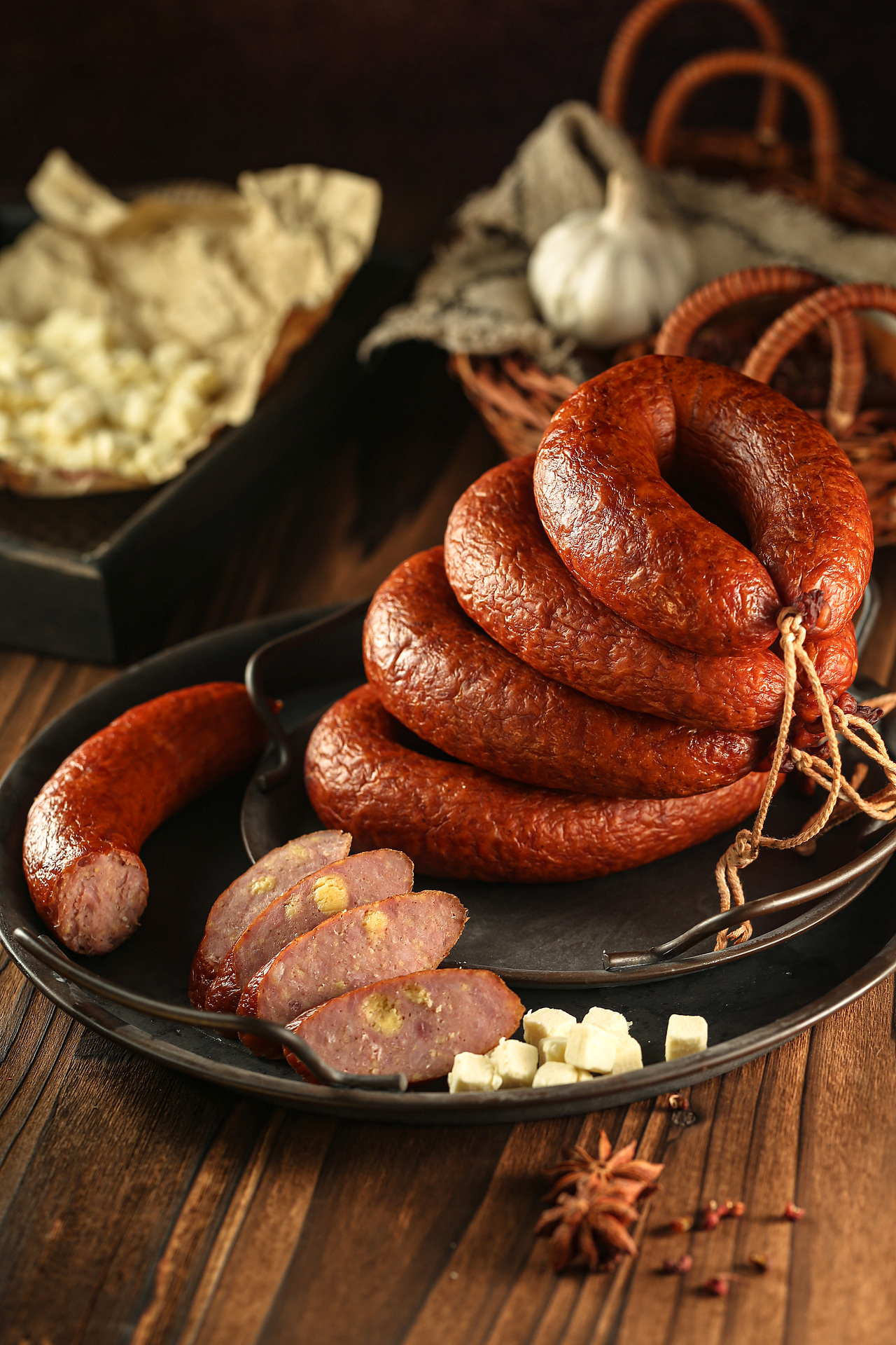 哈爾濱秋林食品紅腸、歐式風(fēng)味、烏克蘭斯腸、香腸（圖ZMzQ3MjY2MzQw） - 美食攝影 - 站酷設(shè)計(jì)師周大富80原創(chuàng)素材 - 站酷ZCOOL