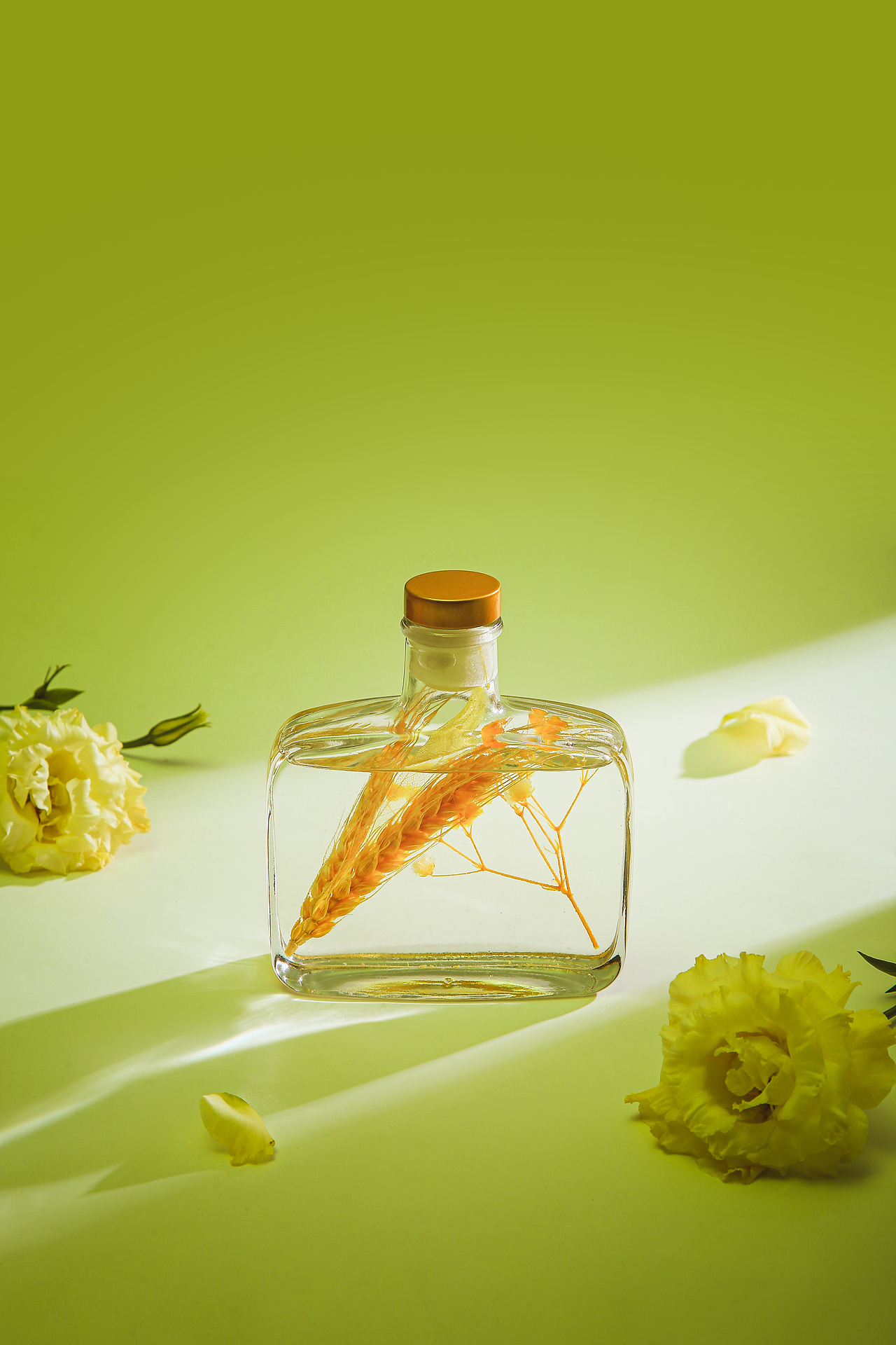 香薰精油 | 电商家居静物香薰精油拍摄（图ZMzE1MTg4NDQw） - 产品摄影 - 站酷设计师陈梦遗原创素材 - 站酷ZCOOL