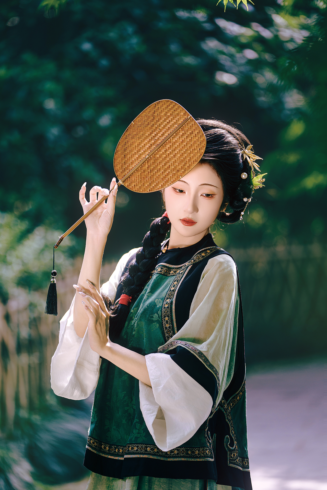 生命如舟，春天的嫩芽变成浓绿的波涛（图ZMzY5NDM1ODA0） - 人像摄影 - 站酷设计师晓驷原创素材 - 站酷ZCOOL