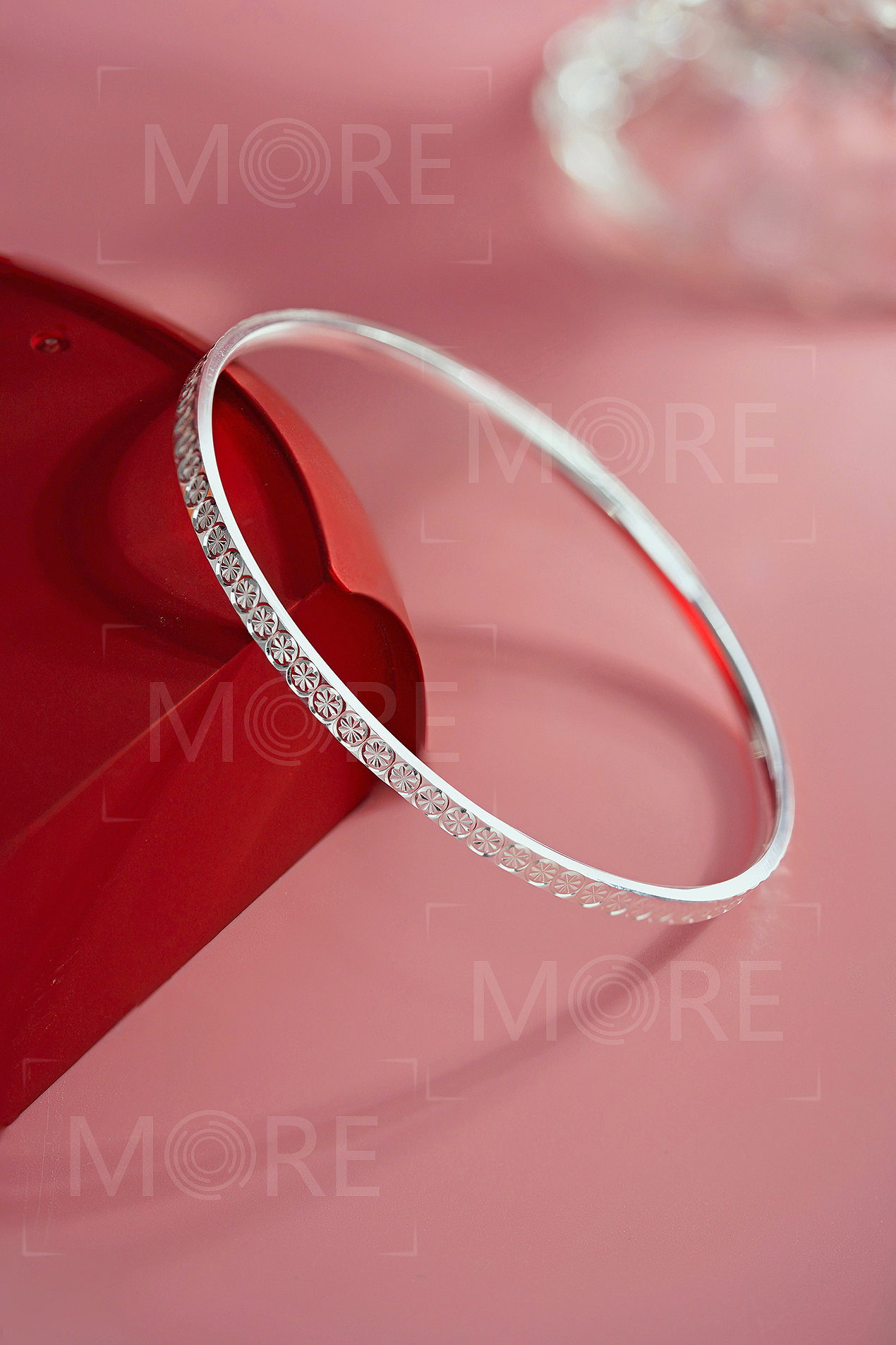 手鐲拍攝（圖ZMzA2NzU2MjU2） - 產(chǎn)品攝影 - 站酷設(shè)計(jì)師茉香4溢原創(chuàng)素材 - 站酷ZCOOL