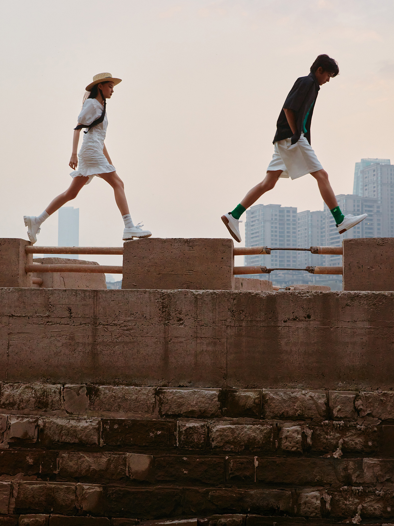 重庆户外人像后期（图ZMzMxOTM5ODQ0） - 修图/后期 - 站酷设计师Z87283062朵拉原创素材 - 站酷ZCOOL