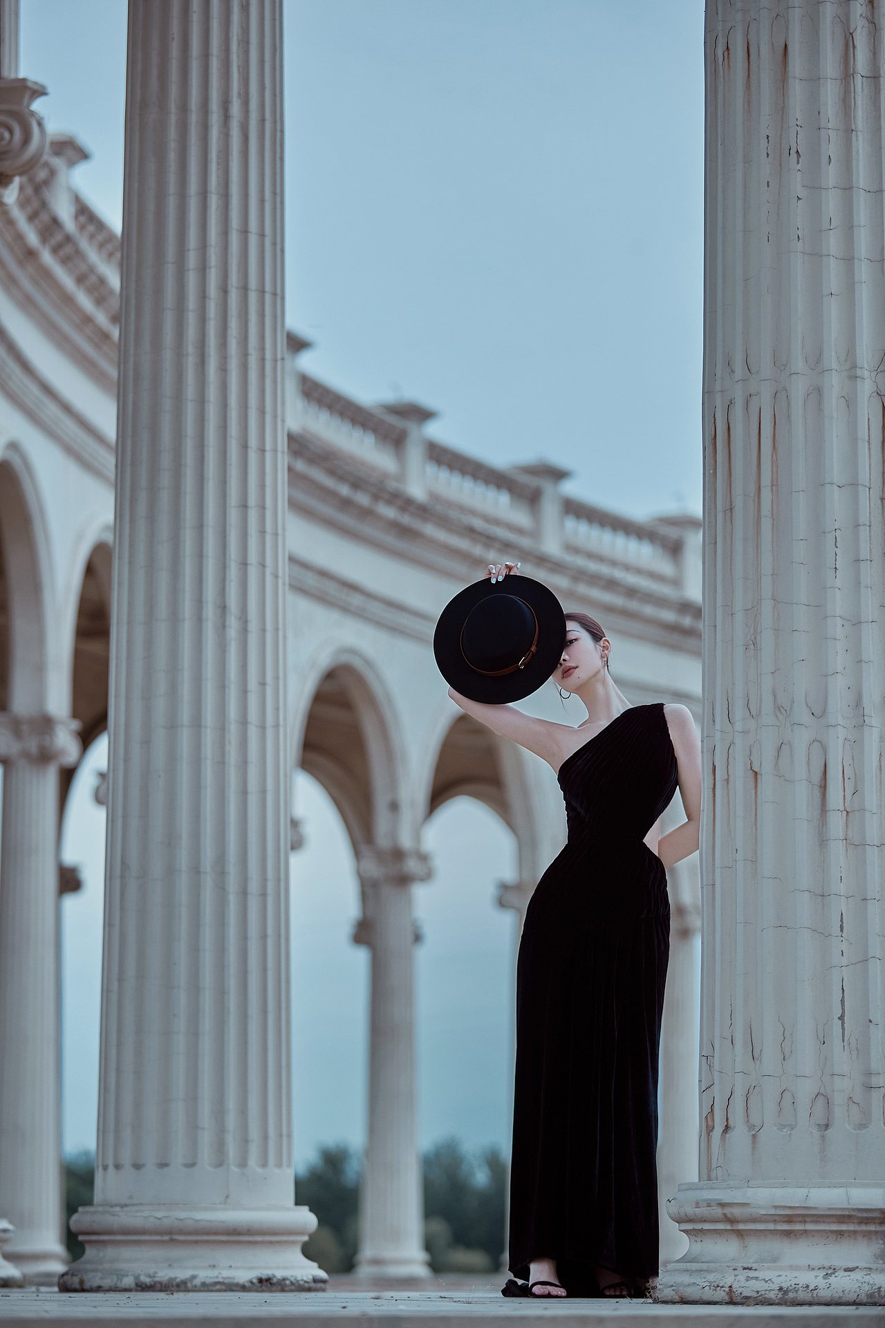 梦幻城堡氛围感法式熟女写真,一眼心动~