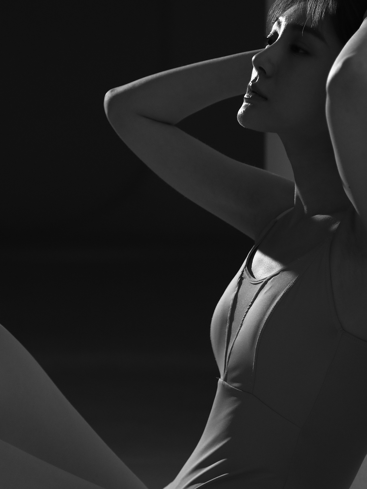 黑白纯粹少女艺术写真照,经典高级到骨子里