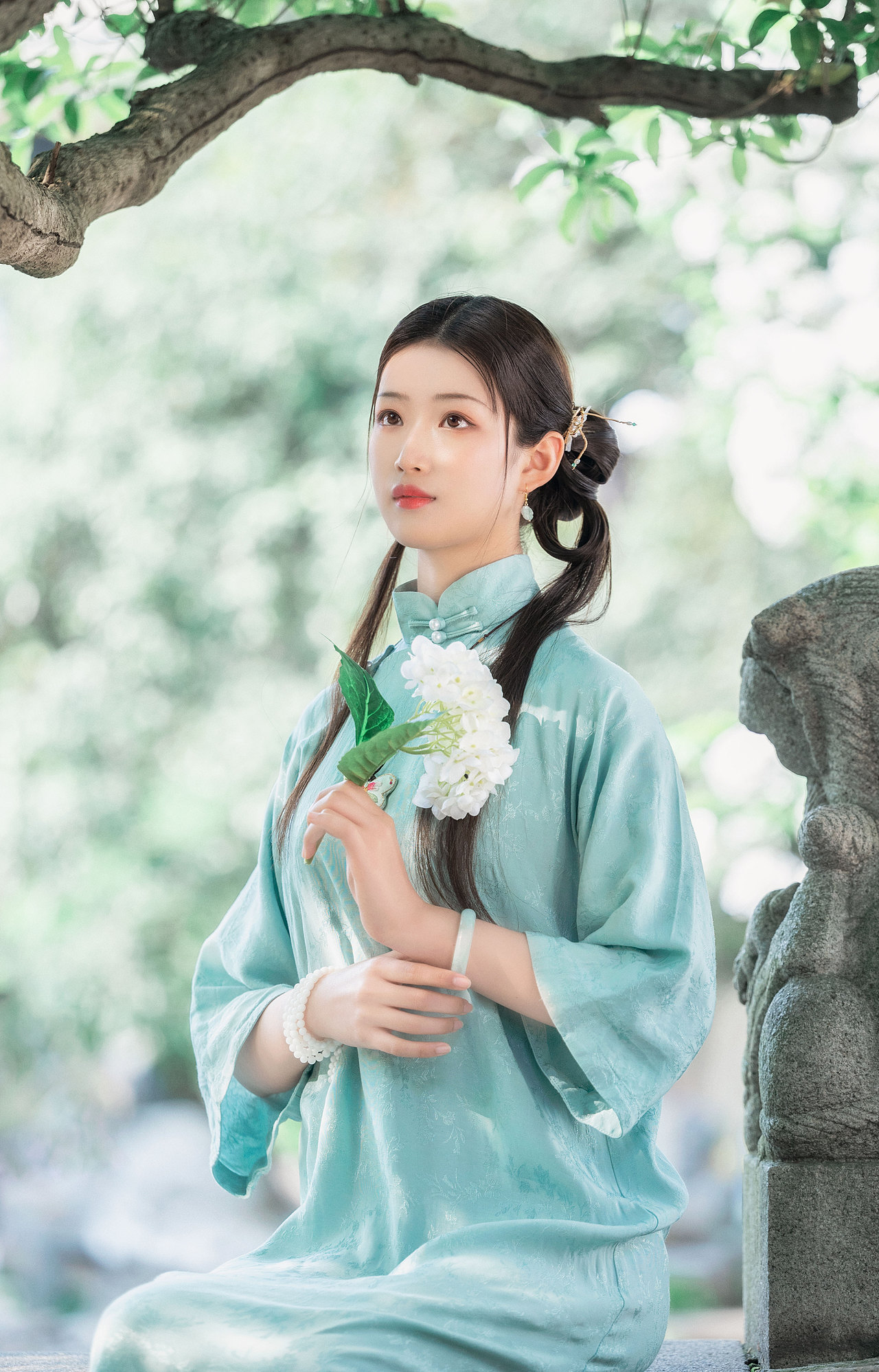 伊人与绣球（图ZMzEzMzcyODI4） - 人像摄影 - 站酷设计师糊涂仙人LEO原创素材 - 站酷ZCOOL