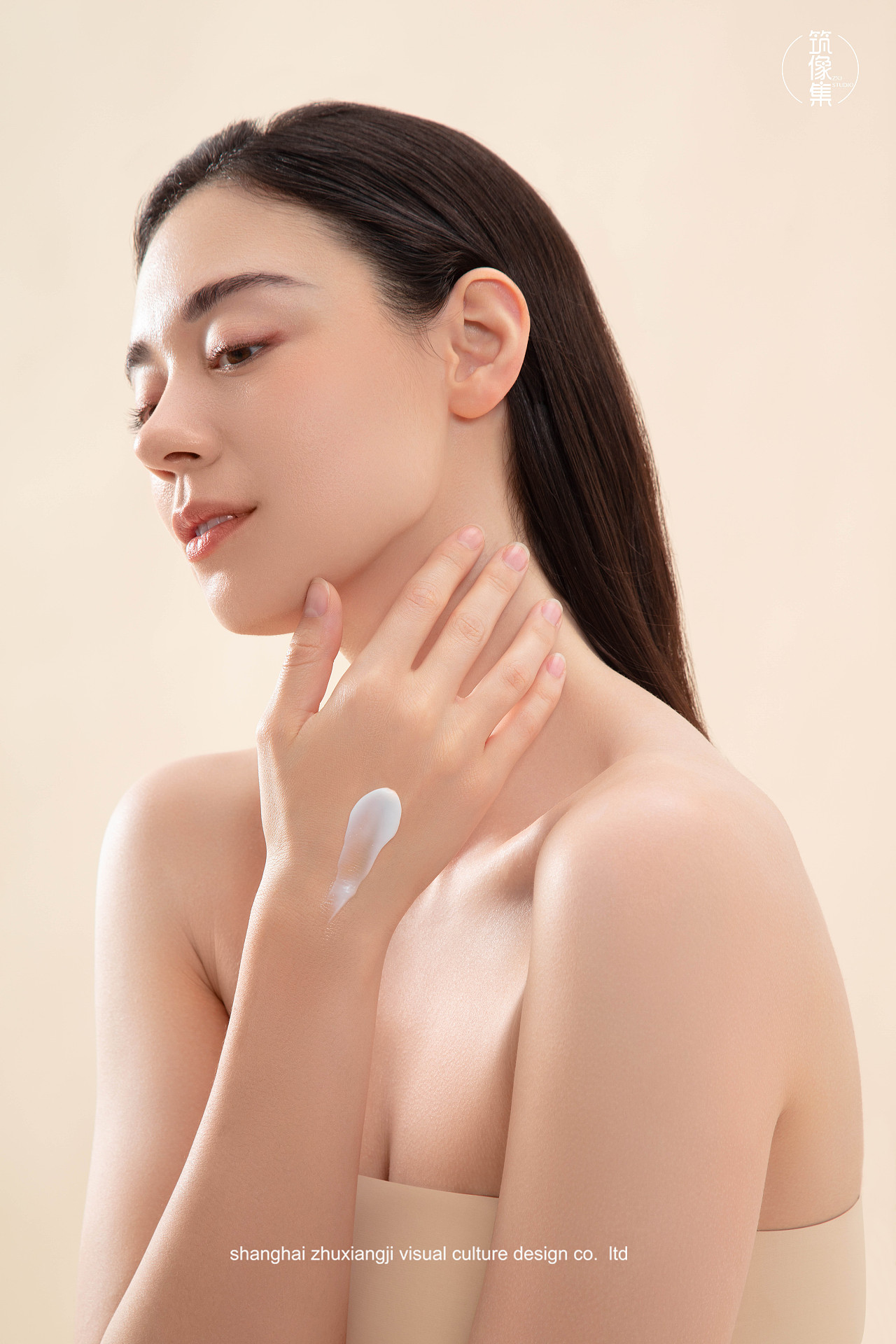 美妆身体乳拍摄（图ZMzEzMzQwMDI0） - 人像摄影 - 站酷设计师上海筑像集视觉原创素材 - 站酷ZCOOL