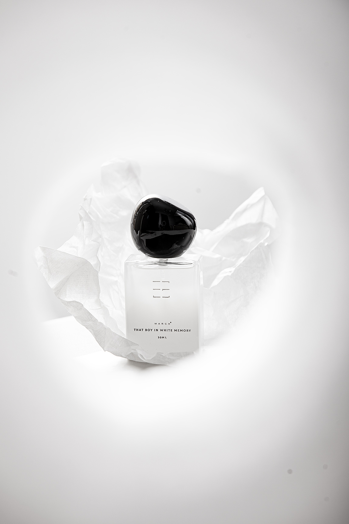 MARCH白衣少年香水 X JING | 电商摄影