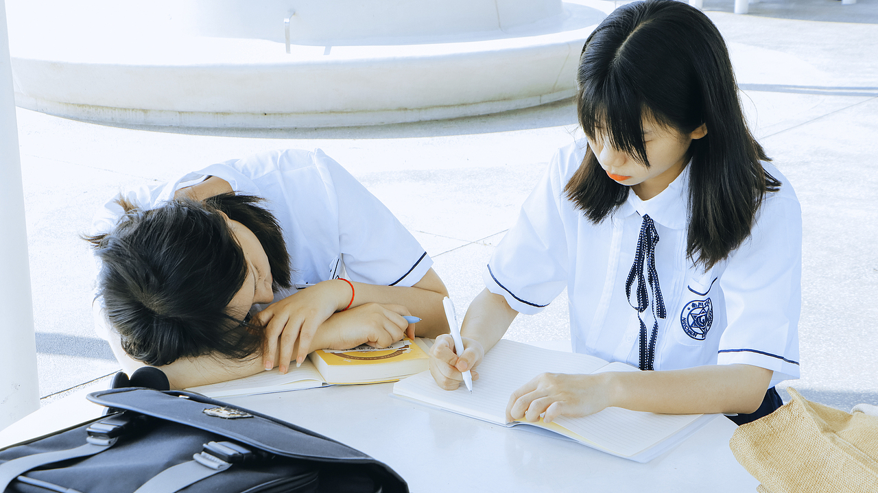 无限次回想的那个夏天（图ZMzQzNDQ0NTA4） - 人像摄影 - 站酷设计师juvenile奶瓶原创素材 - 站酷ZCOOL