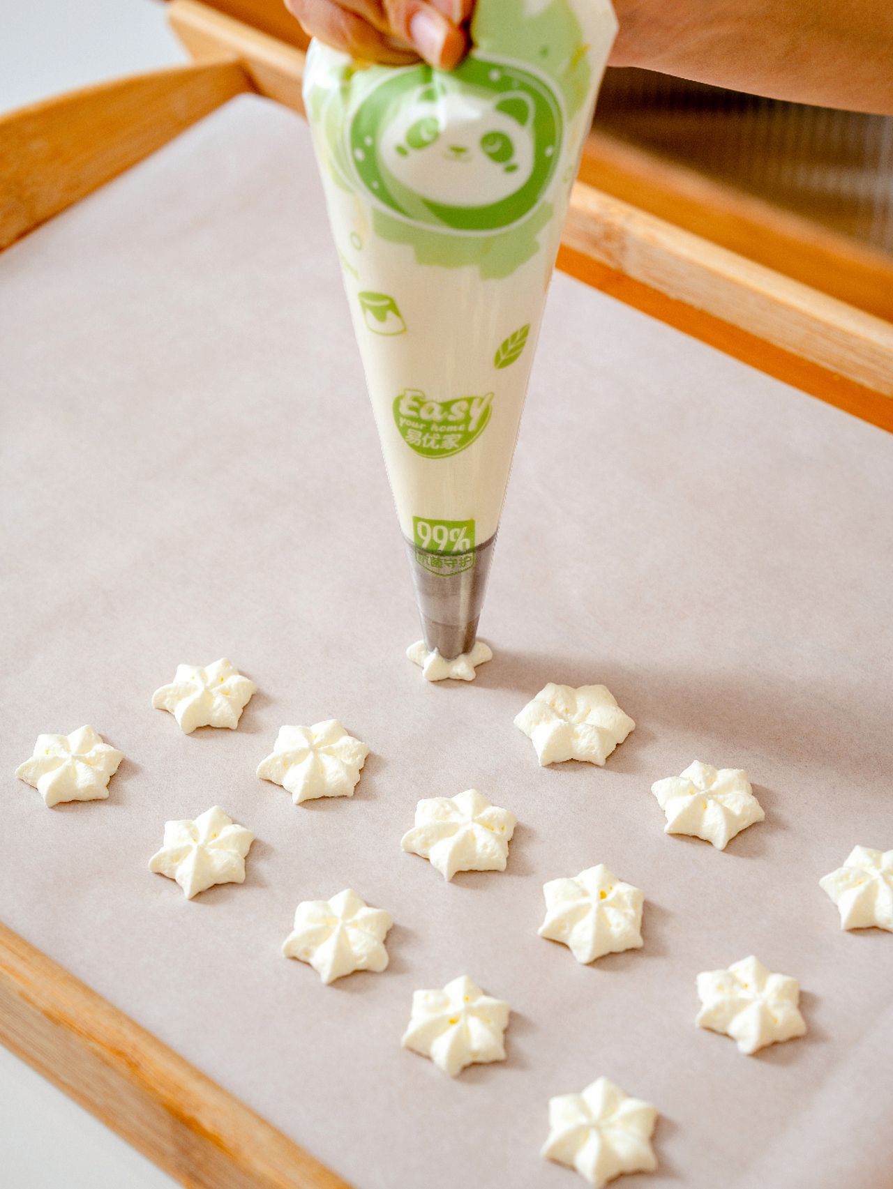 厨房好物裱花袋 -【创意拍摄】（图ZMzU3NDk2MzY4） - 产品摄影 - 站酷设计师甯宇原创素材 - 站酷ZCOOL