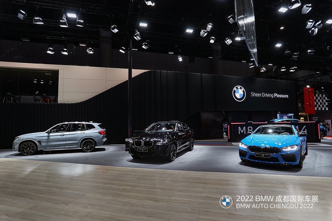 成都2022年宝马车展