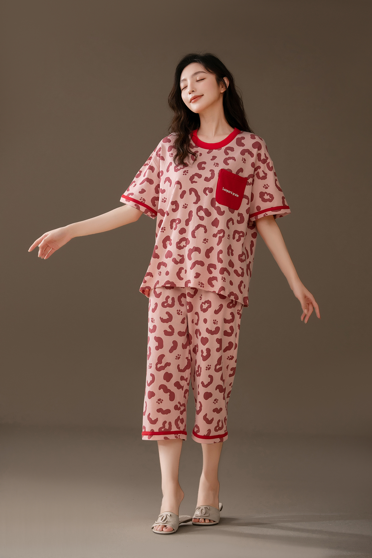 女士家居服 极简家居服拍摄/杭州摄影（图ZMzU1MjQ3Mzgw） - 人像摄影 - 站酷设计师简影视觉原创素材 - 站酷ZCOOL