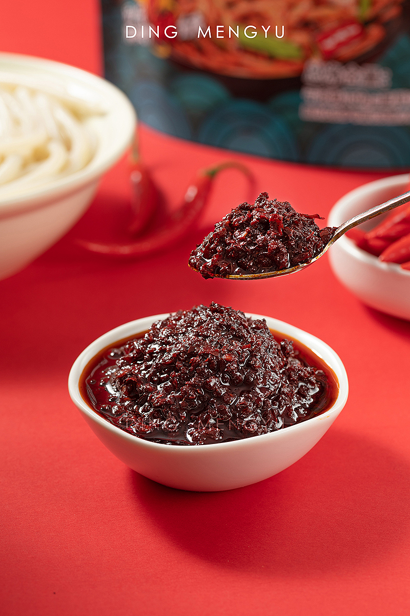 美食摄影｜辣风芹·新疆炒米粉（图ZMzAxMzU1MzY0） - 美食摄影 - 站酷设计师宇不是宁原创素材 - 站酷ZCOOL