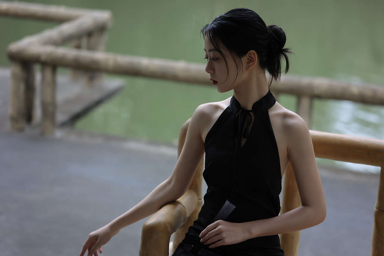 雨细如愁,欲说还休