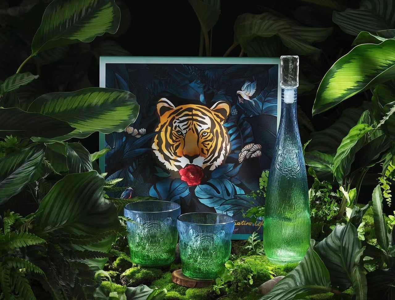 金典SATINE LIFE 2022虎年生肖瓶美术作品（图ZMzIwMDE0NDU2） - 产品摄影 - 站酷设计师一兹Studio原创素材 - 站酷ZCOOL