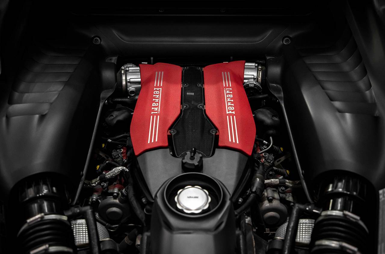 法拉利488+帕拉梅拉夏日涂装（图ZMzMxOTU1NDQ4） - 产品摄影 - 站酷设计师容生原创素材 - 站酷ZCOOL