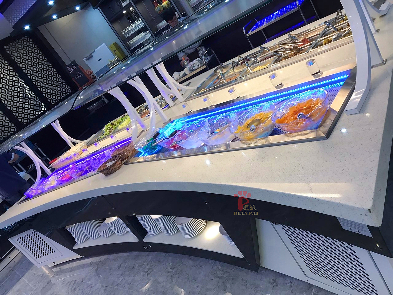 法国自助海鲜餐厅自助餐布菲台