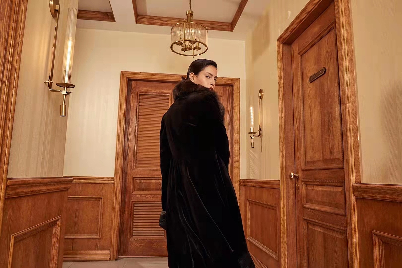 皮草形象片拍摄作品（图ZMjk5NDAzMDg4） - 时尚/艺术摄影 - 站酷设计师Y3stduio原创素材 - 站酷ZCOOL