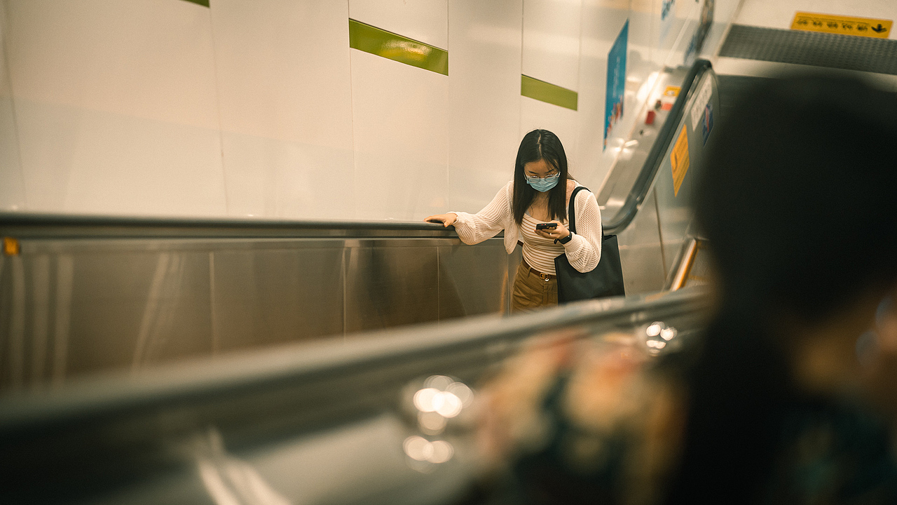 独在异乡为异客（图ZMzYyMjU0ODA4） - 人文/纪实摄影 - 站酷设计师Lee亮先森原创素材 - 站酷ZCOOL