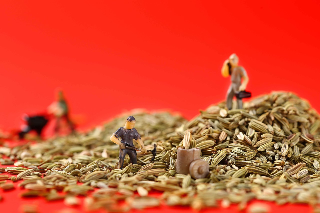 香料拍摄/创意微距拍摄（图ZMzIzMjI3MDc2） - 产品摄影 - 站酷设计师云匠视觉商业摄影原创素材 - 站酷ZCOOL