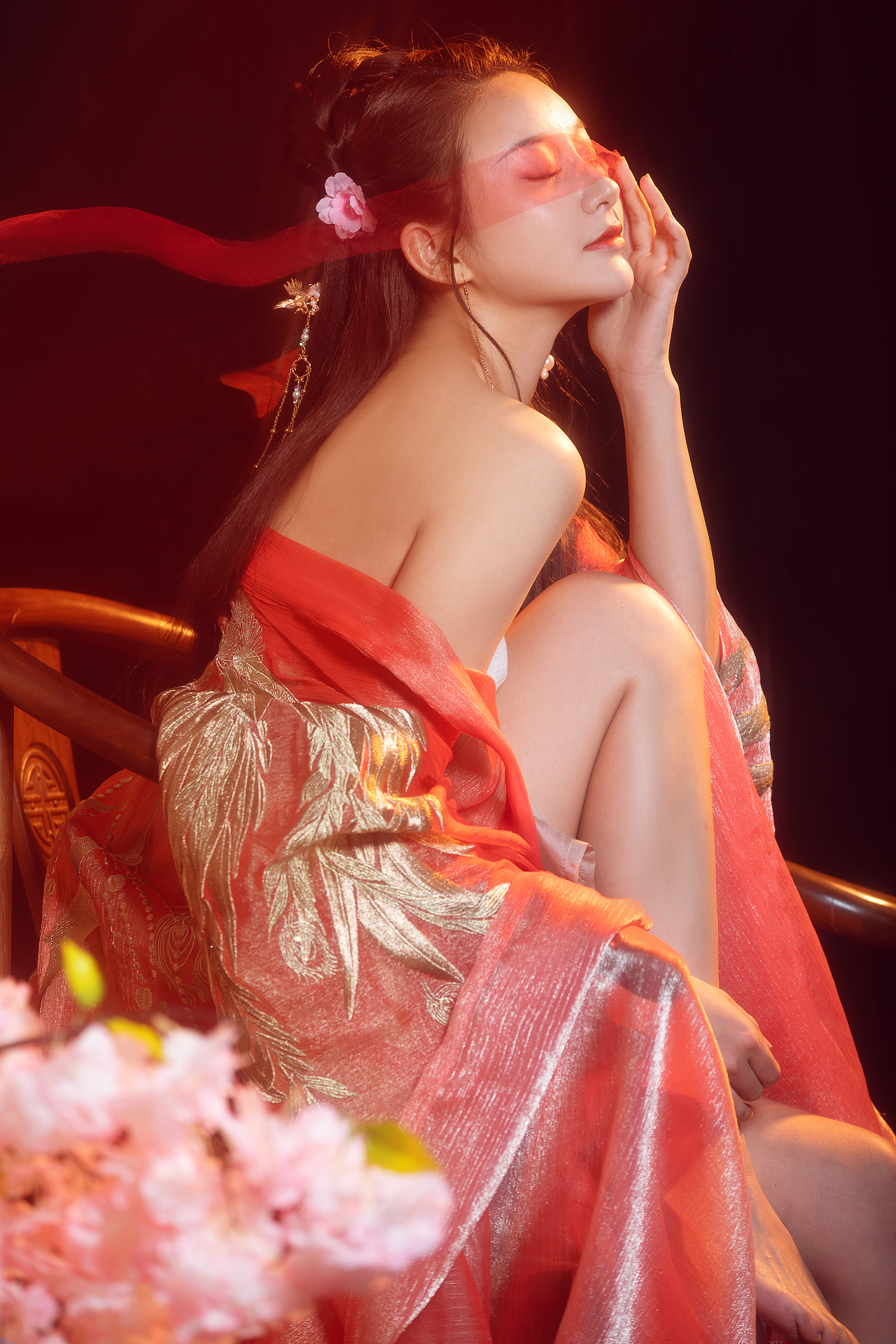 桃花依旧（图ZMzE2MjM1NTQw） - 人像摄影 - 站酷设计师摄影师小明同学原创素材 - 站酷ZCOOL