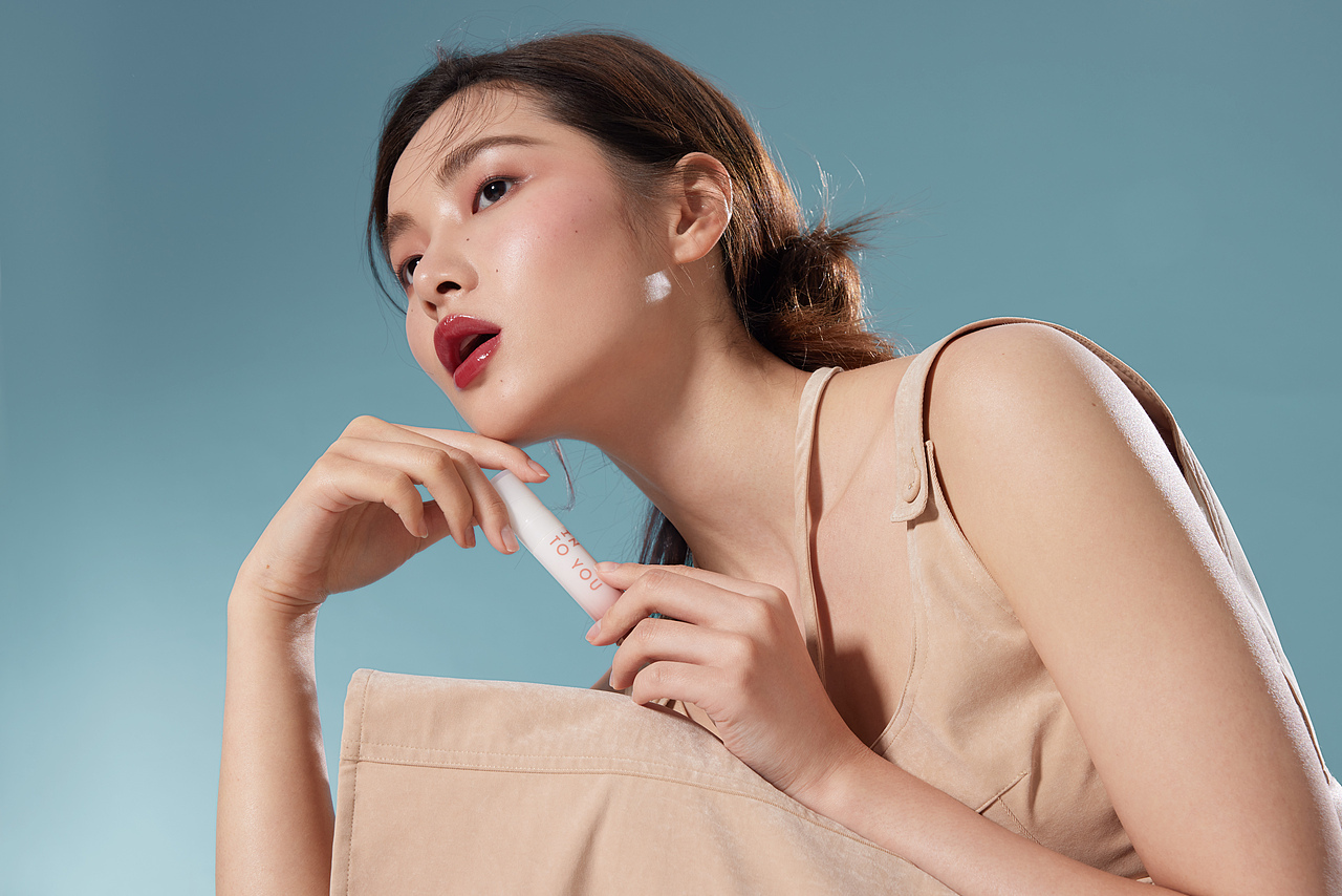 椰子系列唇蜜 感受自在唇色