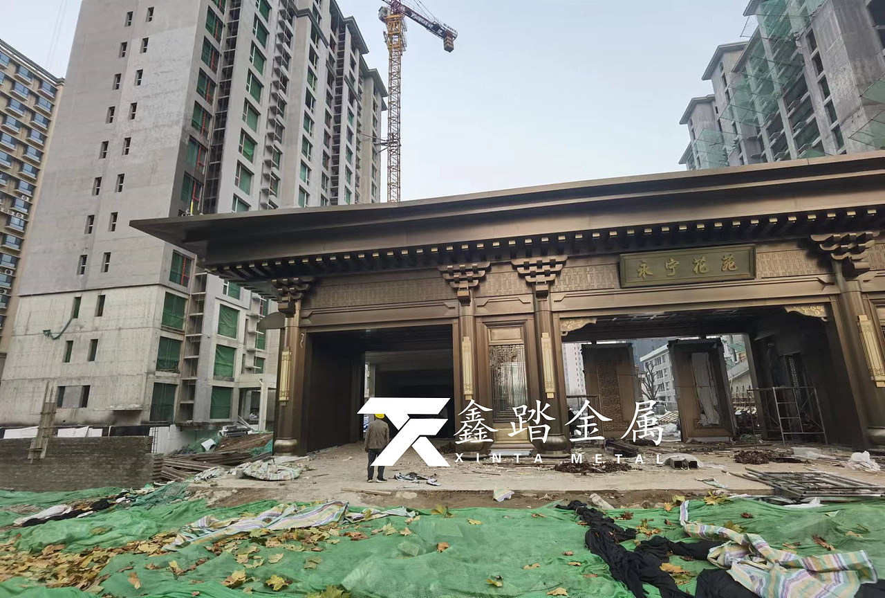 售楼部不锈钢金属门楼 仿古铜镀铜金属廊架院子