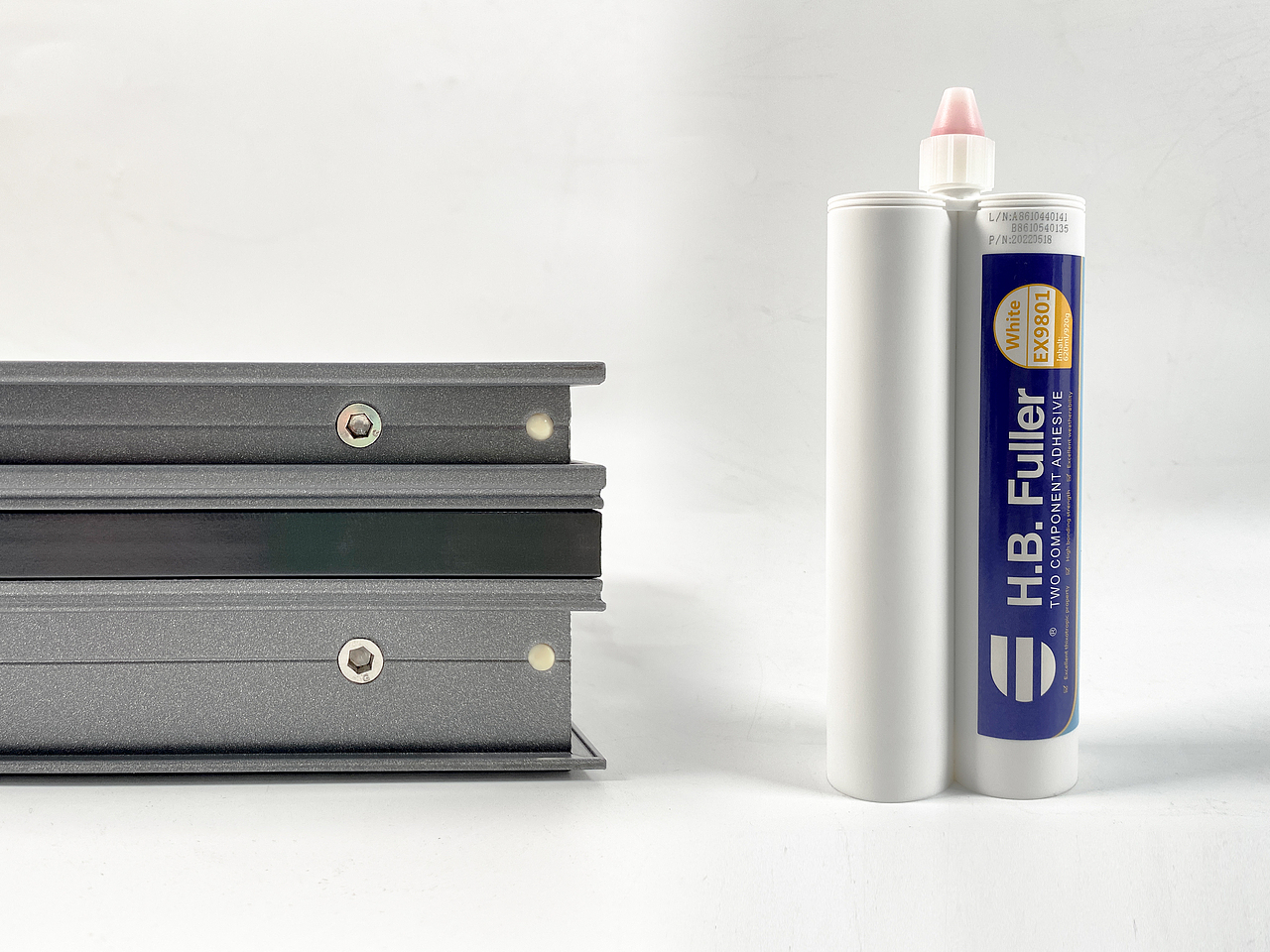 实拍 | 销钉注胶工艺