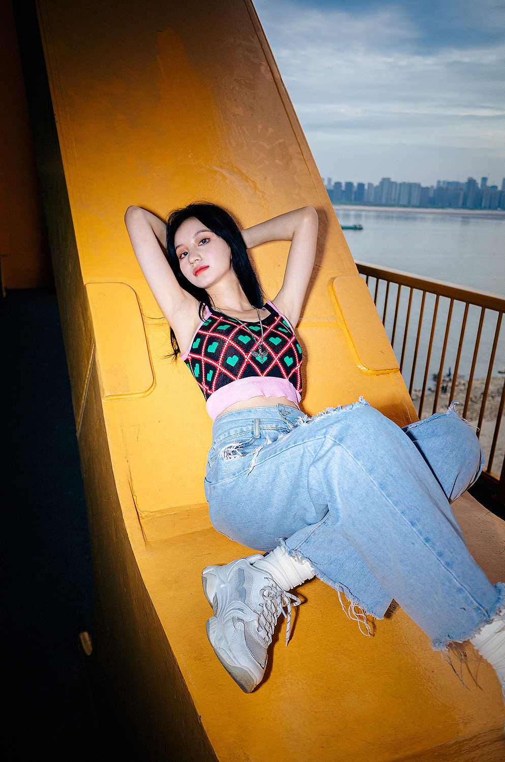 宇宙的有趣我都不在意