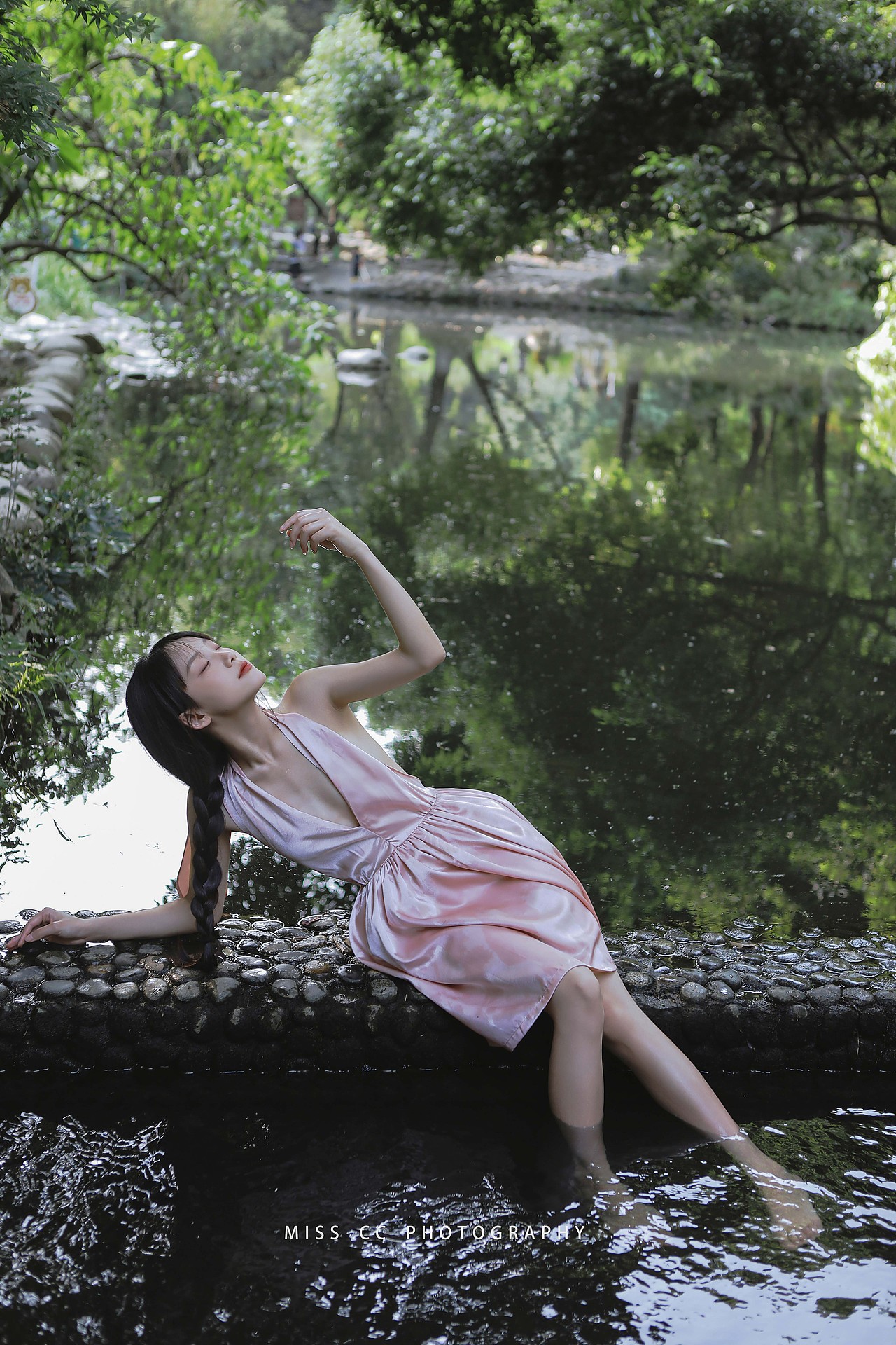 我是我的春天（图ZMzY2MTY4OTI4） - 人像摄影 - 站酷设计师CC小姐呀原创素材 - 站酷ZCOOL