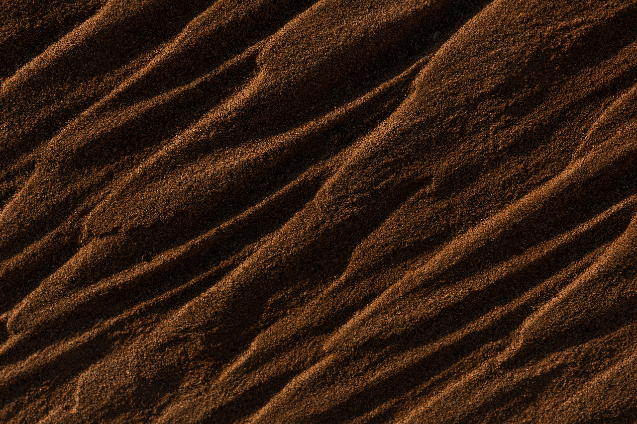 日出下的敦煌西千佛洞/党河峡谷（图ZMzM2MjM3NDIw） - 风光摄影 - 站酷设计师摄影师恩旭原创素材 - 站酷ZCOOL