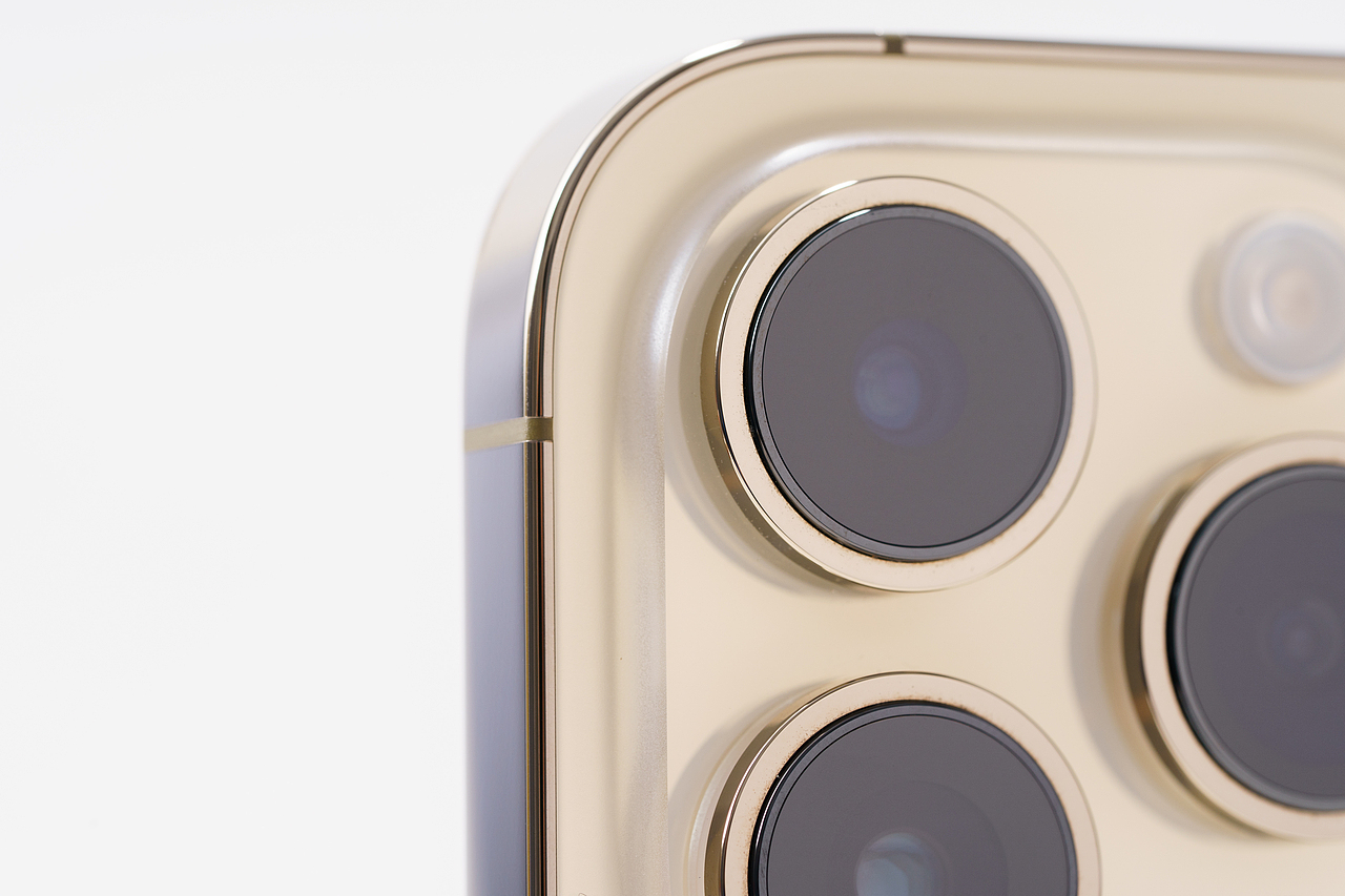 iPhone 14 Pro Max（图ZMzMxMDczNjgw） - 产品摄影 - 站酷设计师LIUQI19原创素材 - 站酷ZCOOL