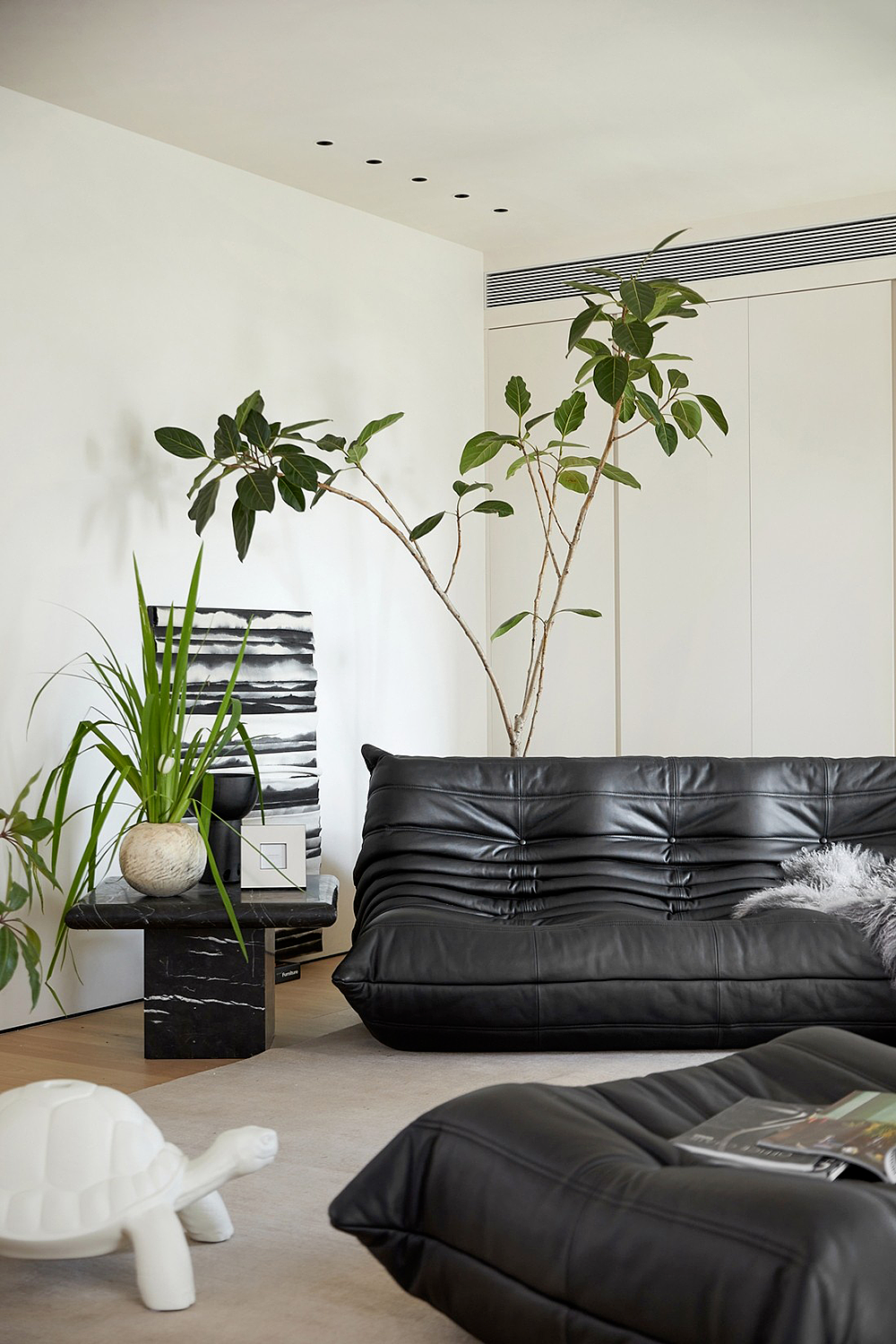 150㎡简约公寓,舒适的生活美学